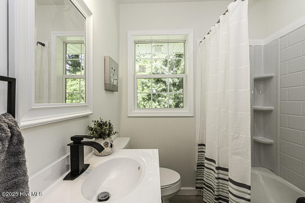 1928 Fletcher Drive Property Photo 20