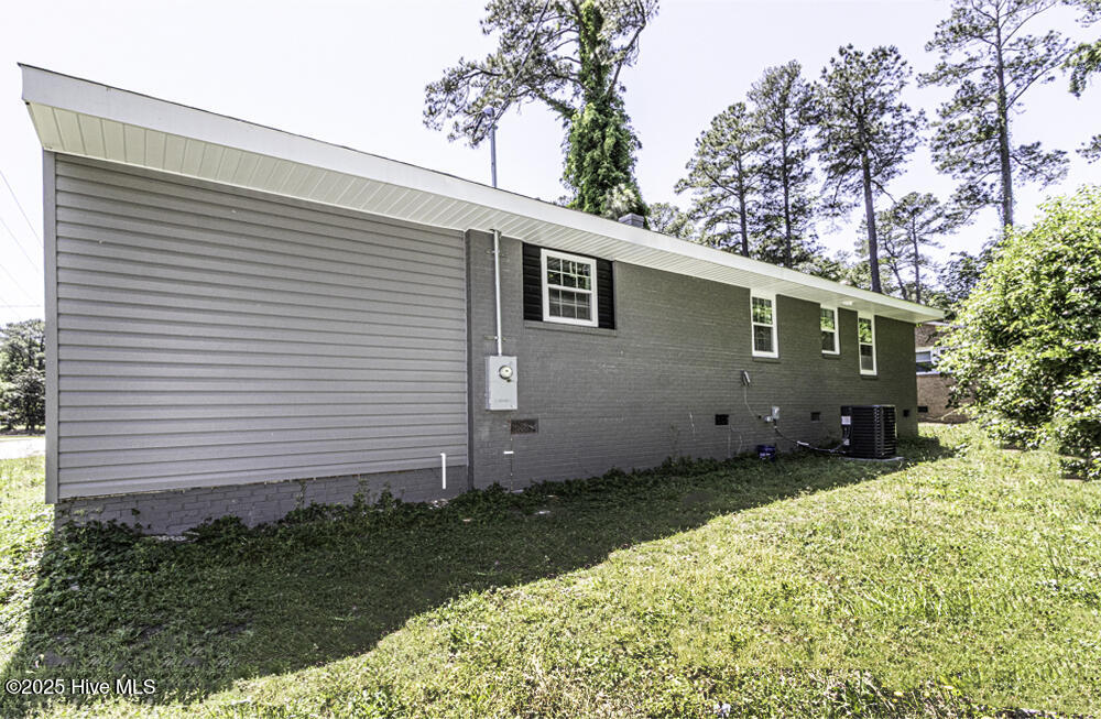 1928 Fletcher Drive Property Photo 29