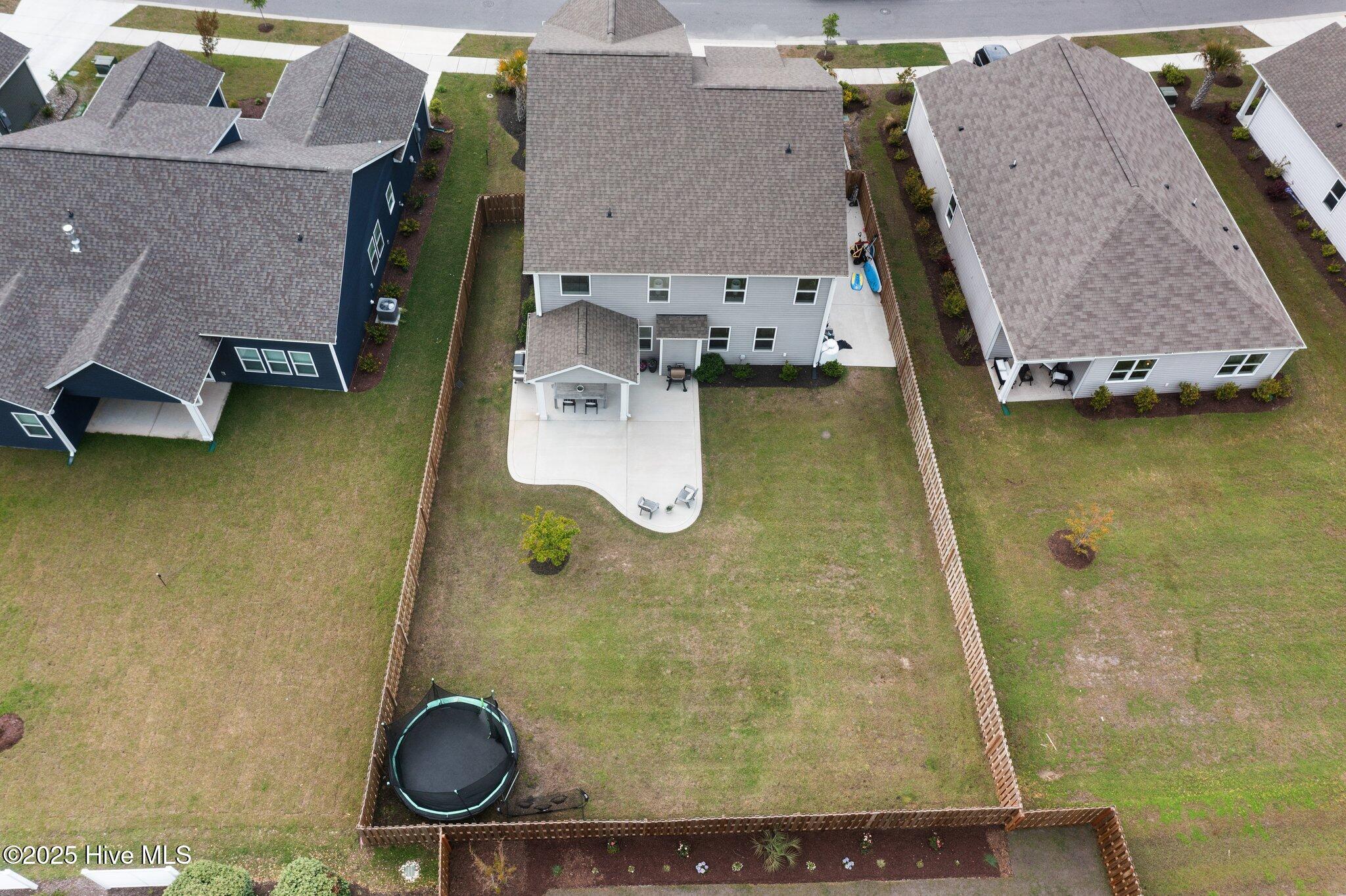 110 Edgewater Way Property Photo 3