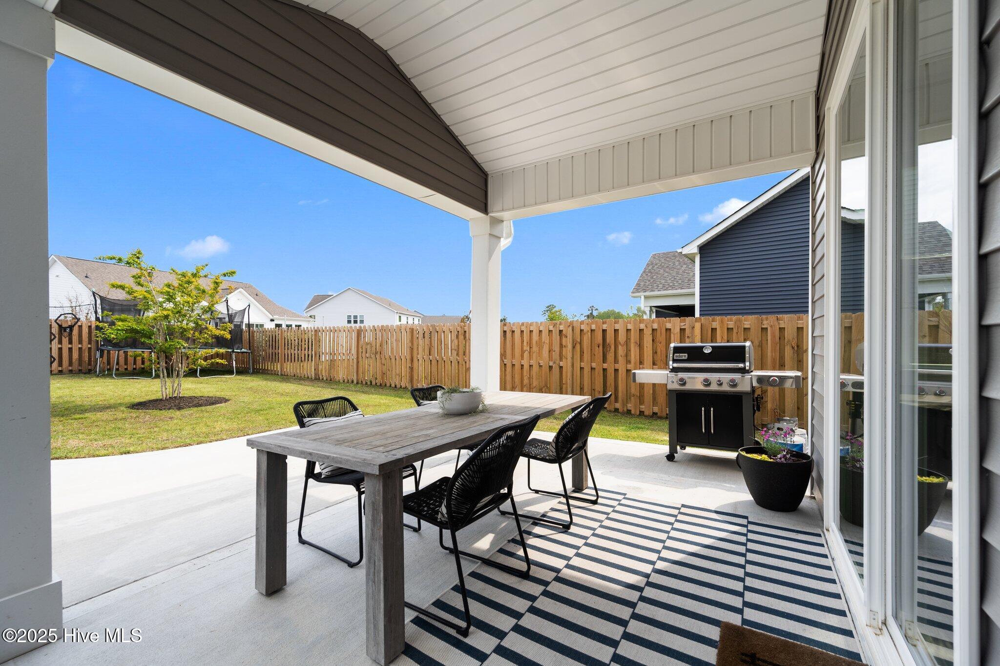 110 Edgewater Way Property Photo 16