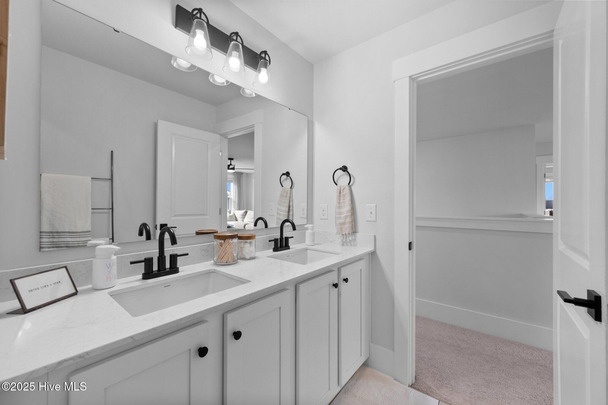 110 Edgewater Way Property Photo 44