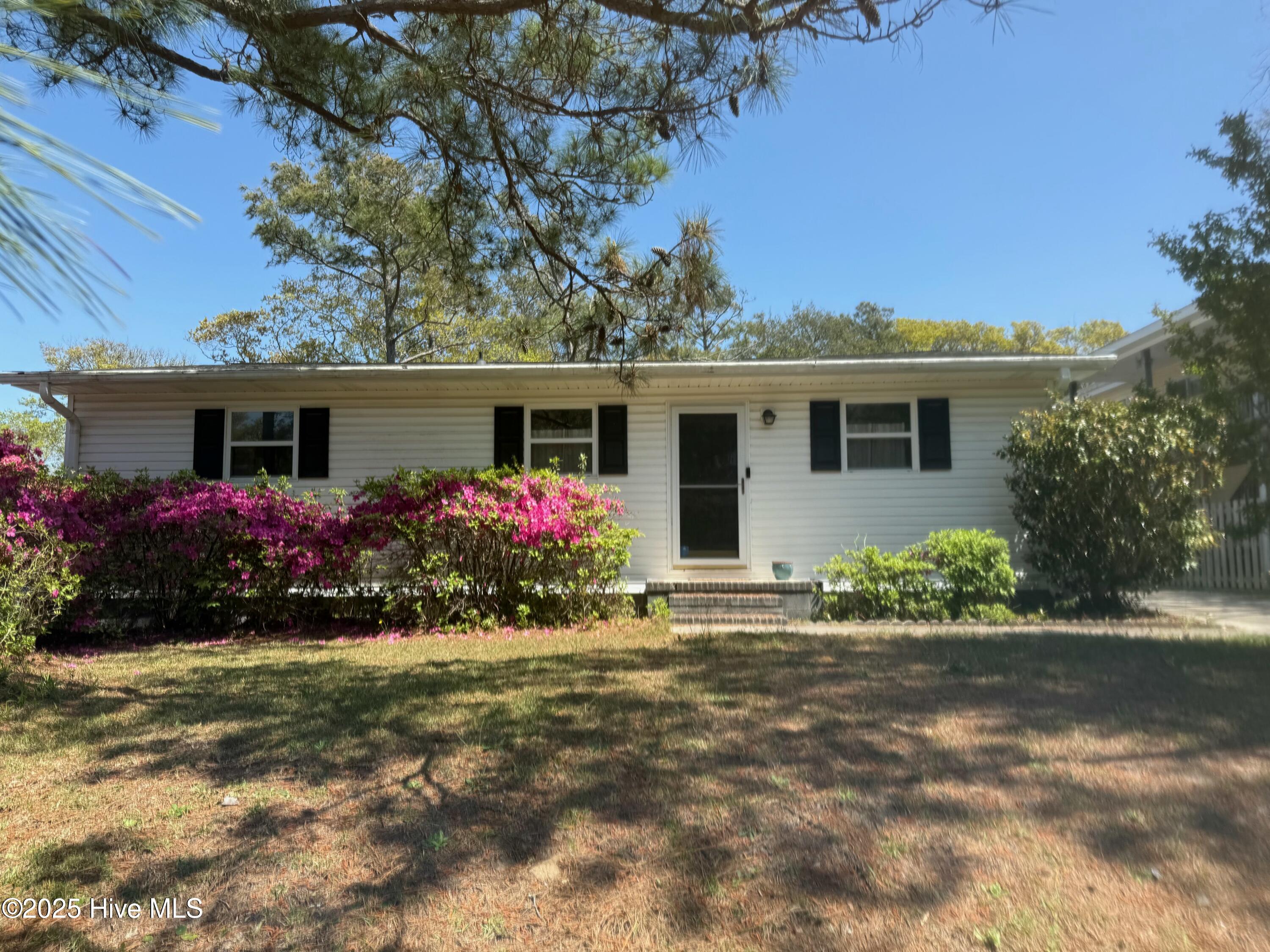 100 Se 35th Street Property Photo