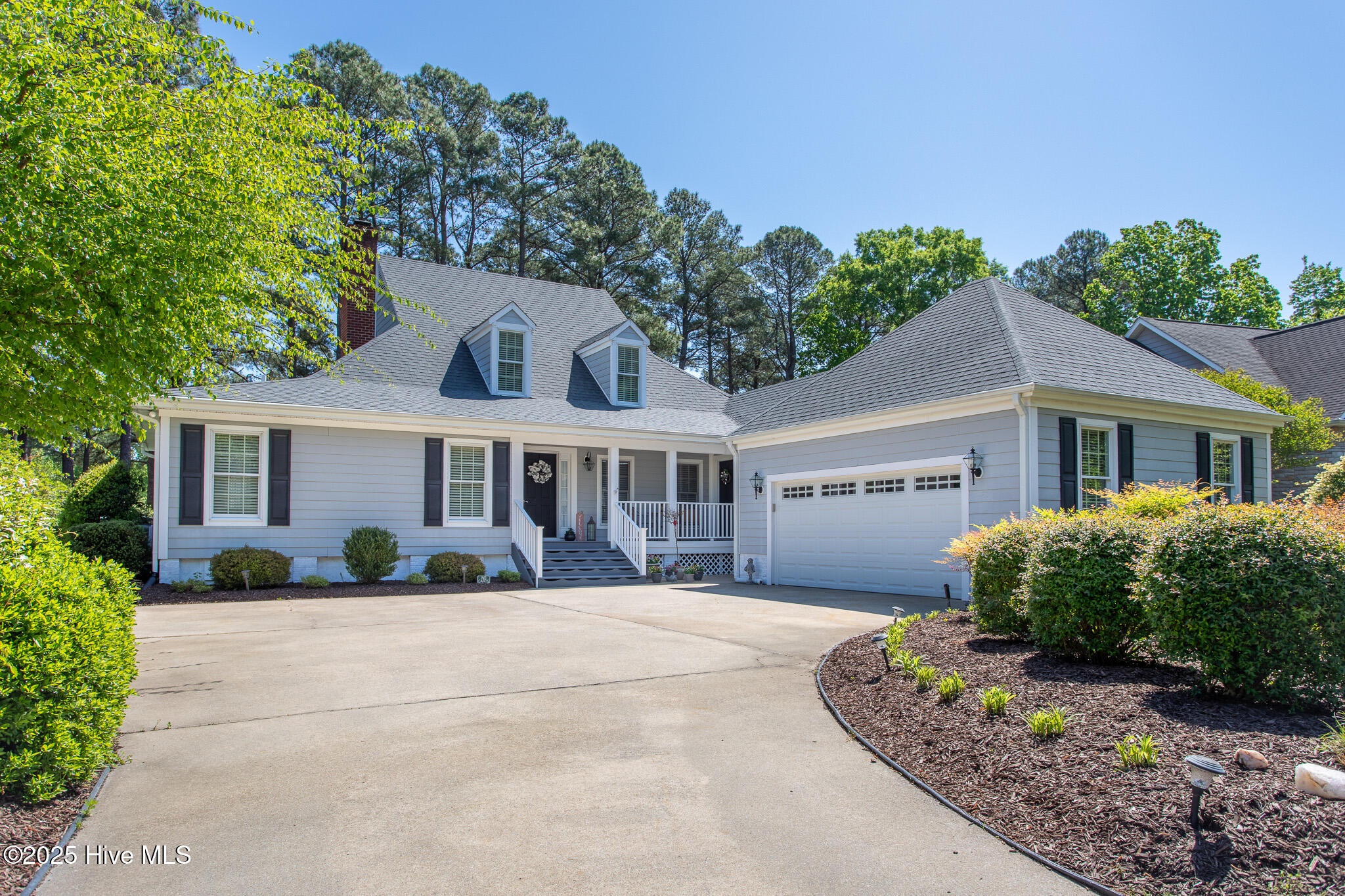 27944 Real Estate Listings Main Image