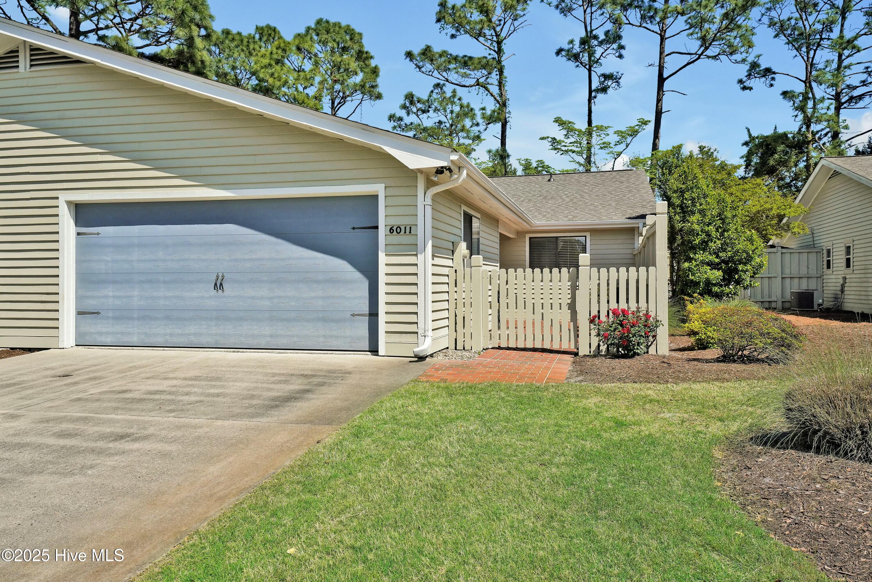 6011 Caddy Circle Property Photo