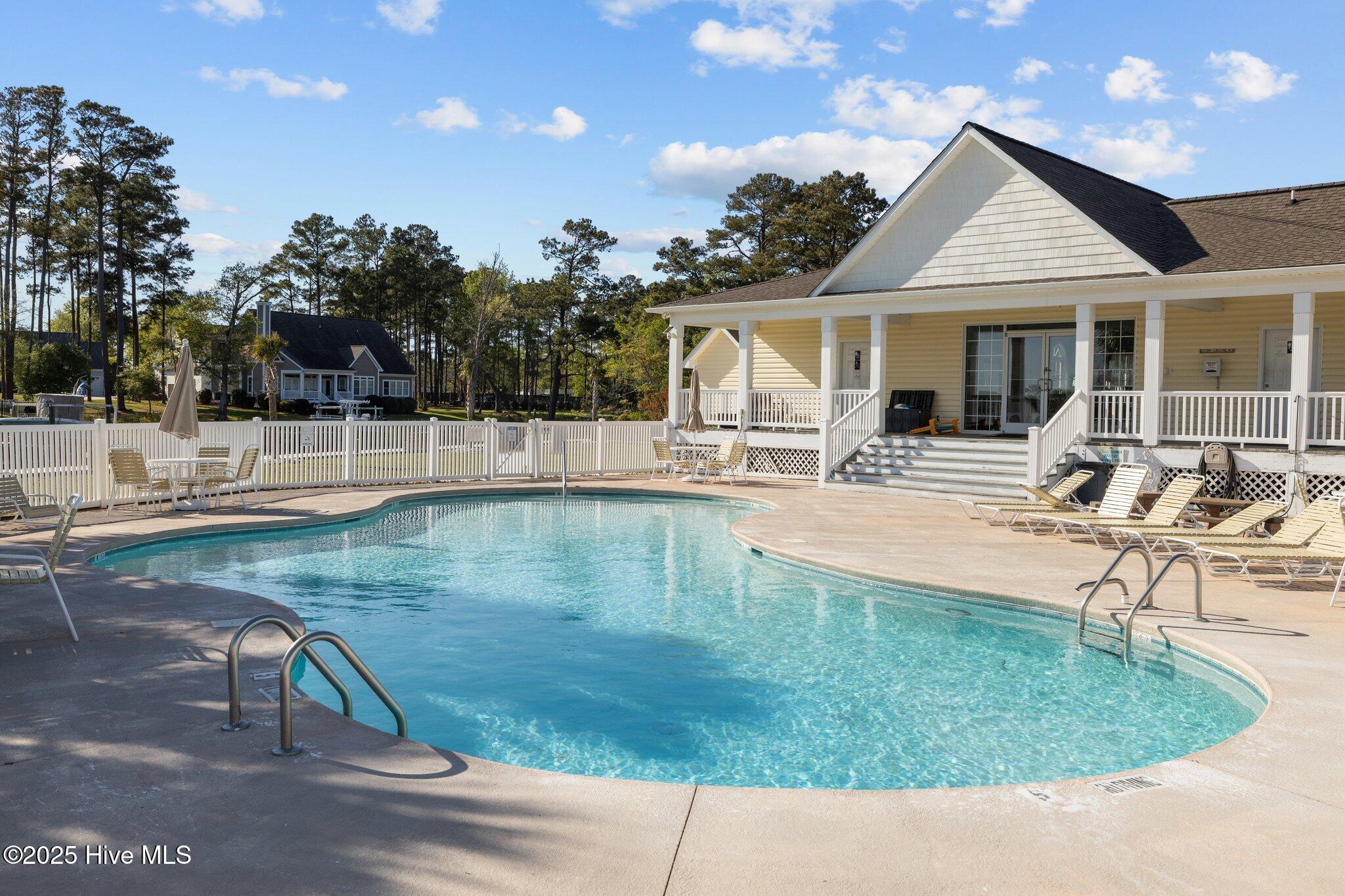 125 White Heron Lane Property Photo 4