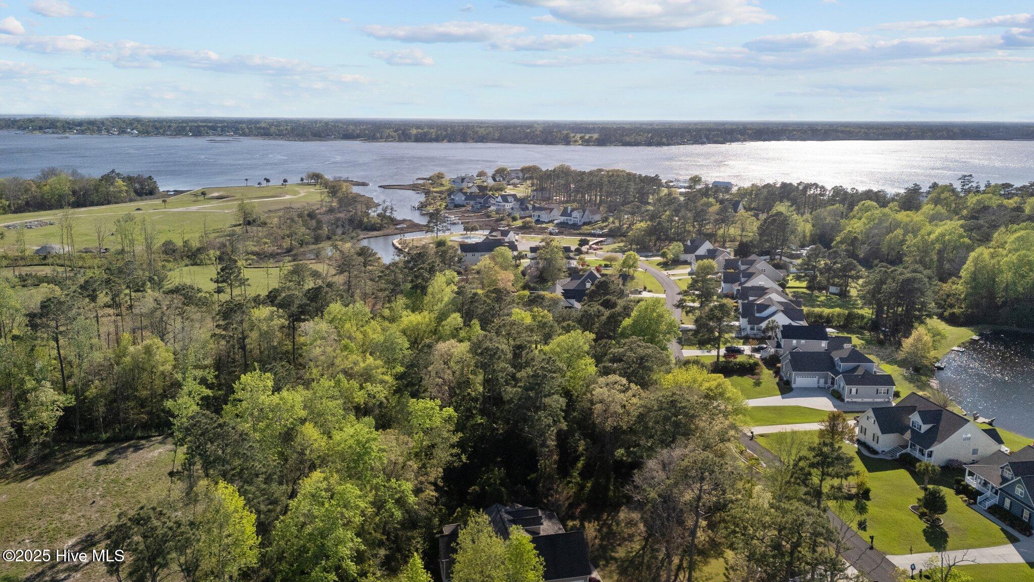 125 White Heron Lane Property Photo 13