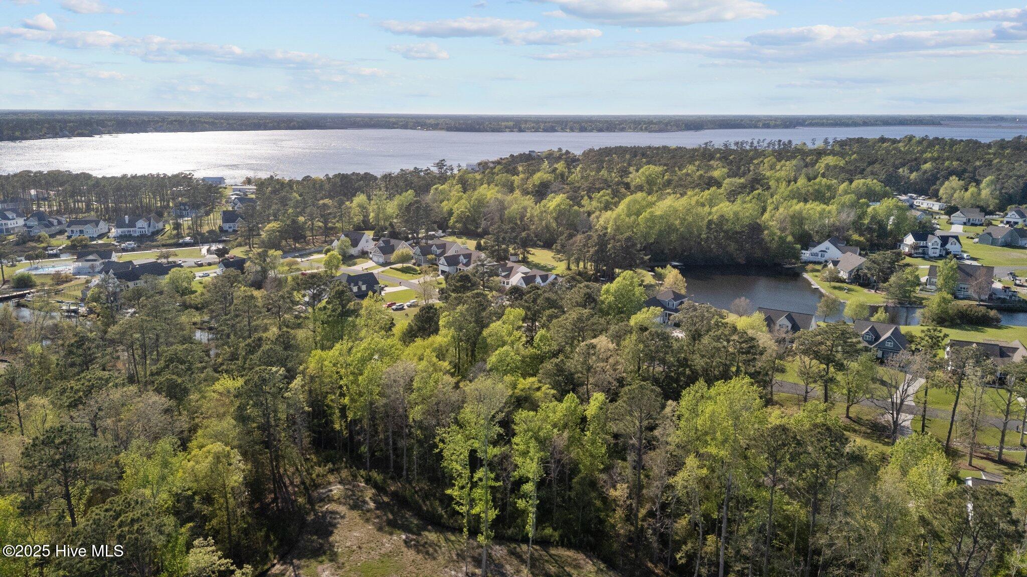 125 White Heron Lane Property Photo 14