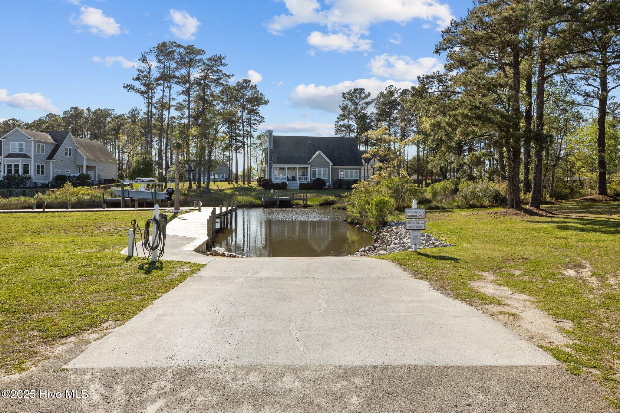 125 White Heron Lane Property Photo 17