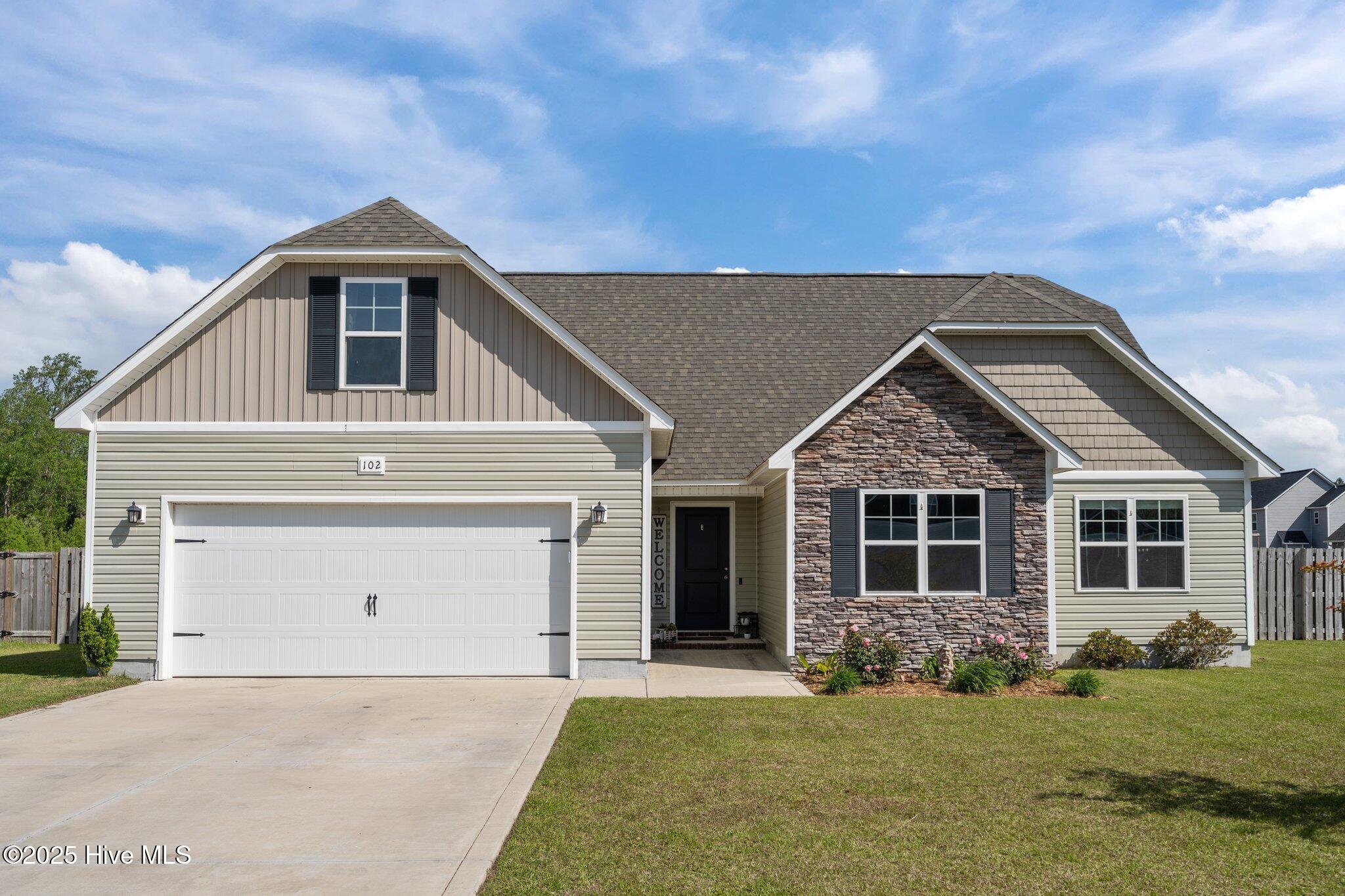 102 Gooseberry Court Property Photo