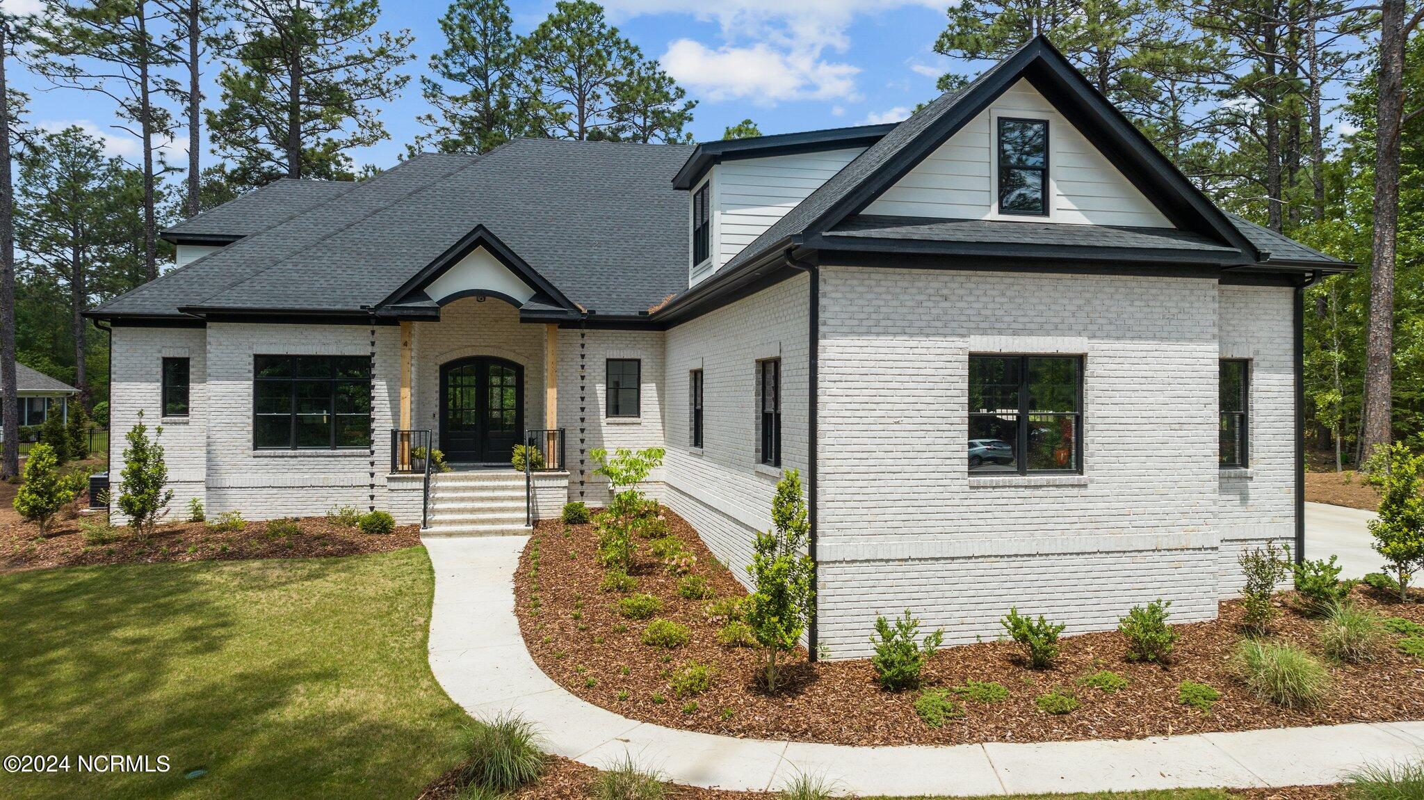 4 Kenilwood Court Property Photo