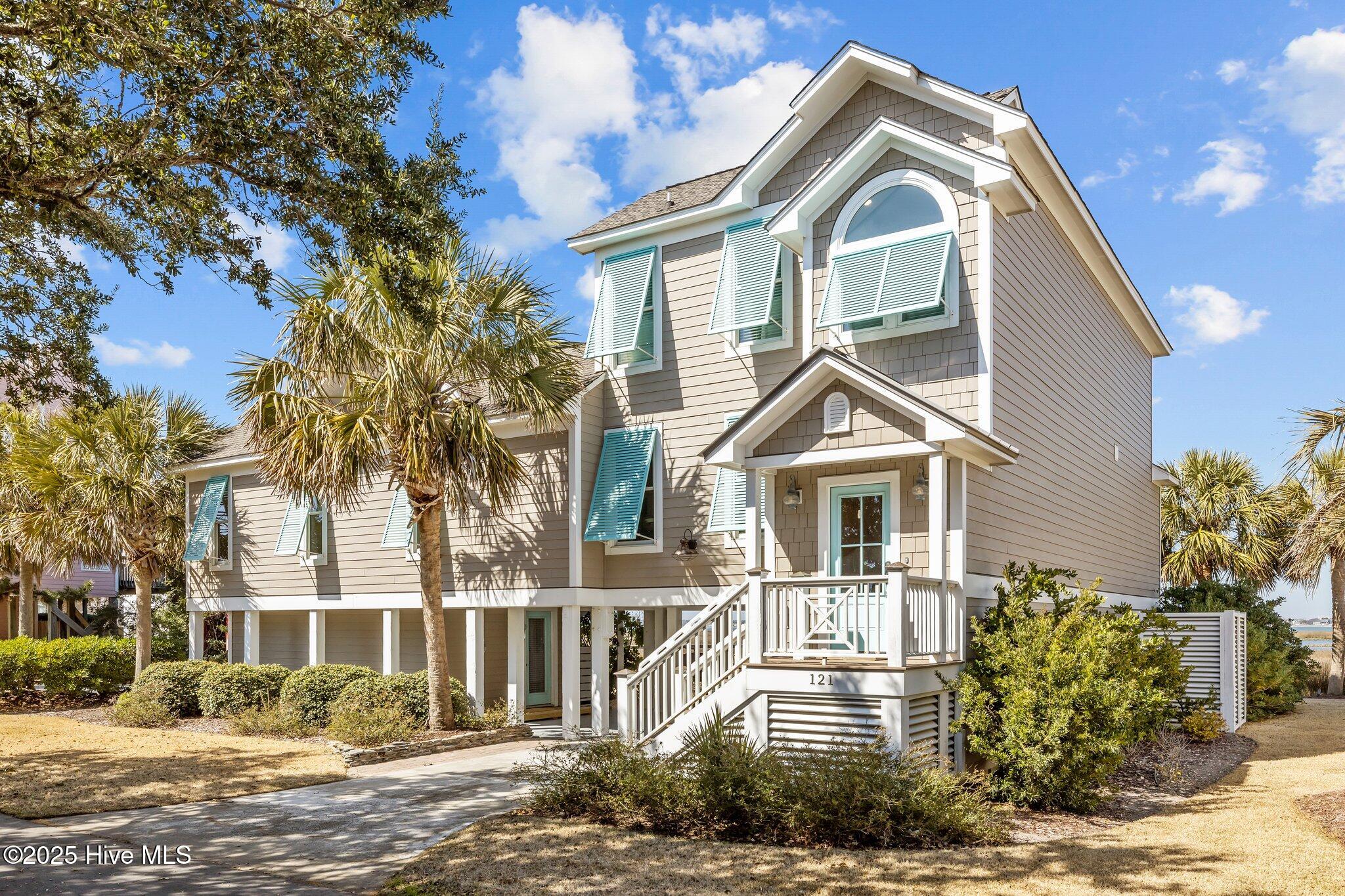 121 Island Quay Drive Property Photo 1