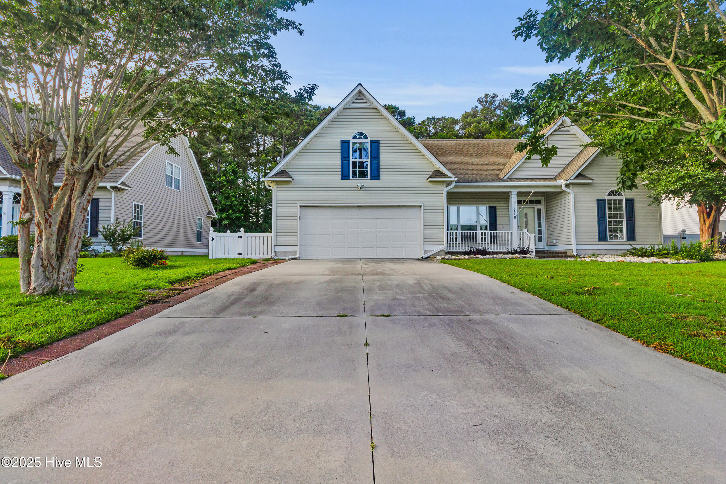 1812 Widgeon Drive Property Photo 1
