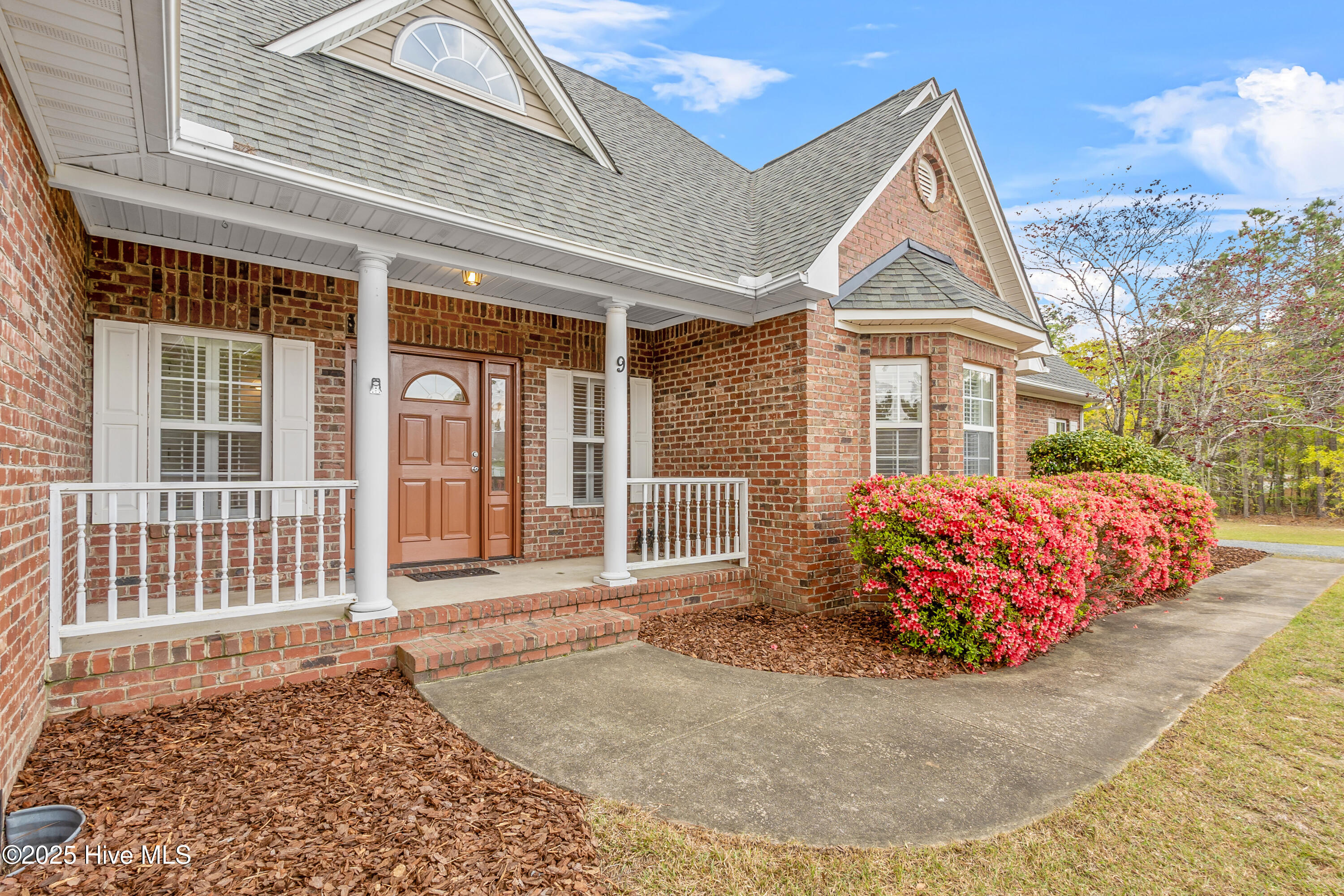 9 Stallion Place Property Photo
