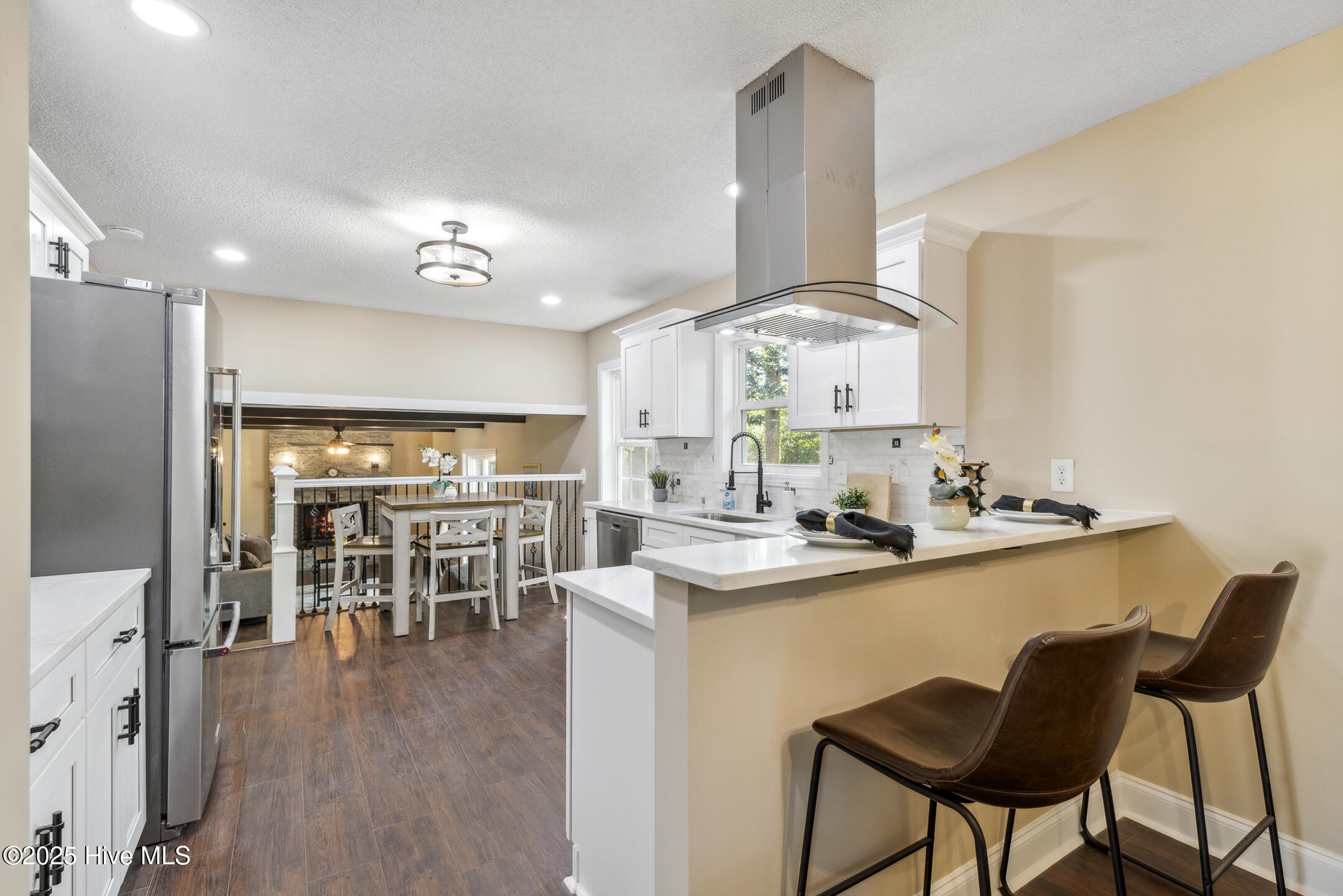 209 W Blackbeard Road Property Photo 15