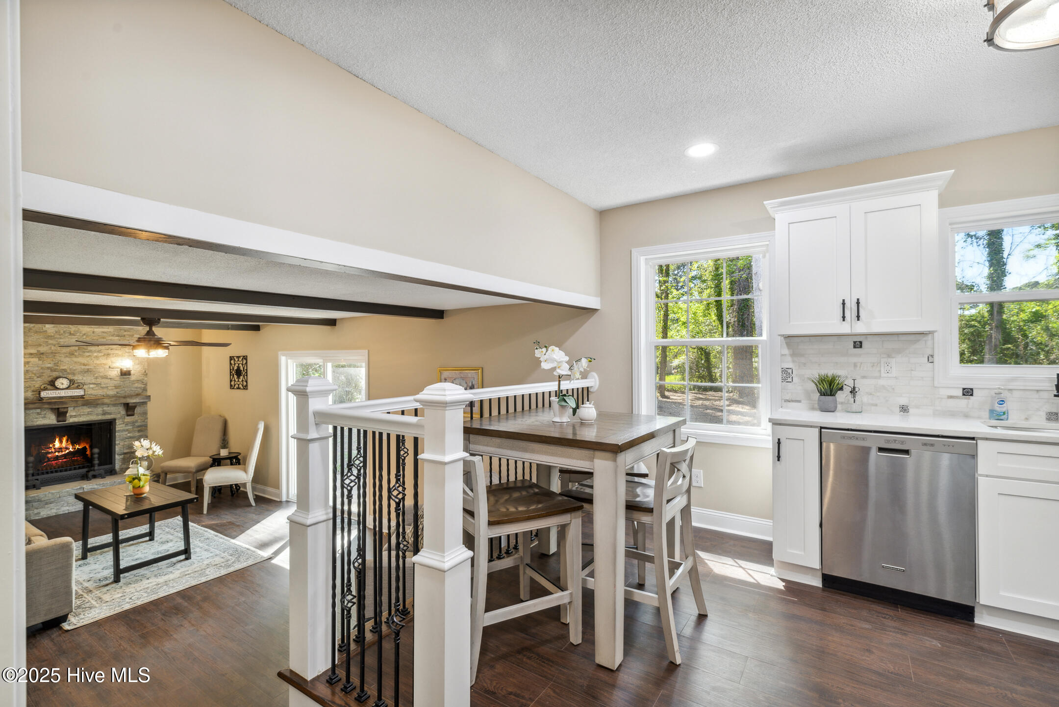 209 W Blackbeard Road Property Photo 28