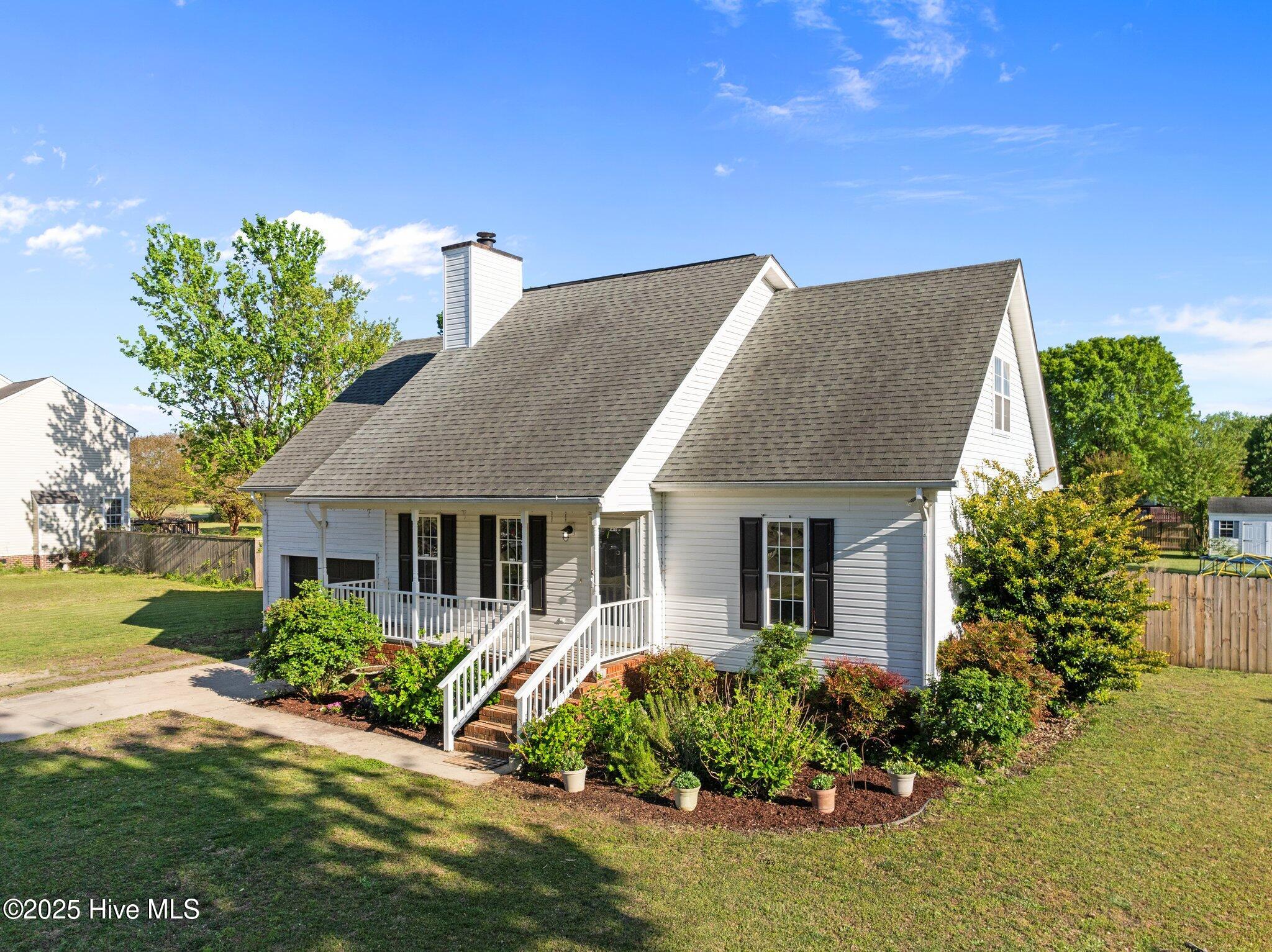 105 Sedgefield Road Property Photo