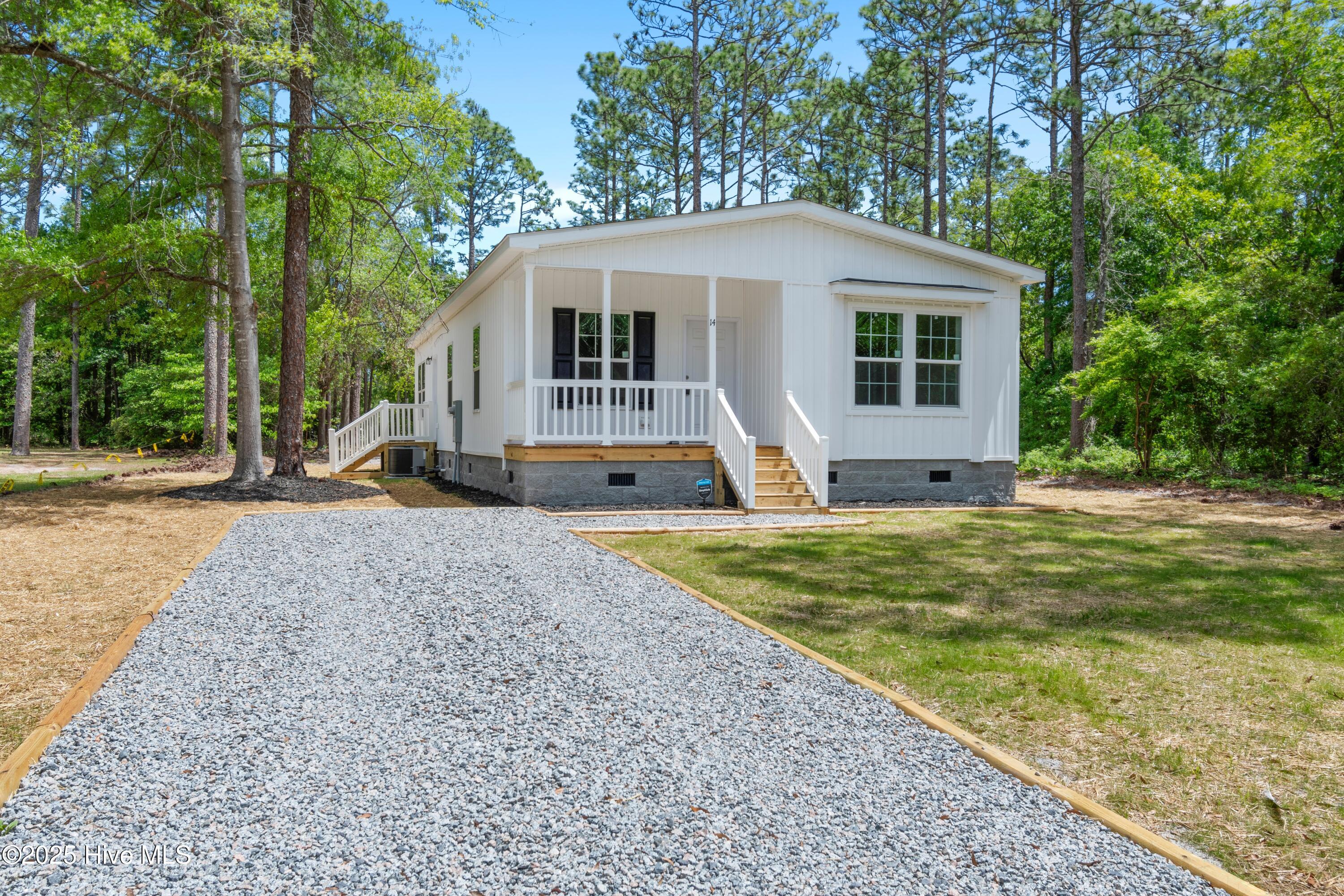 14 Redwood Road Property Photo