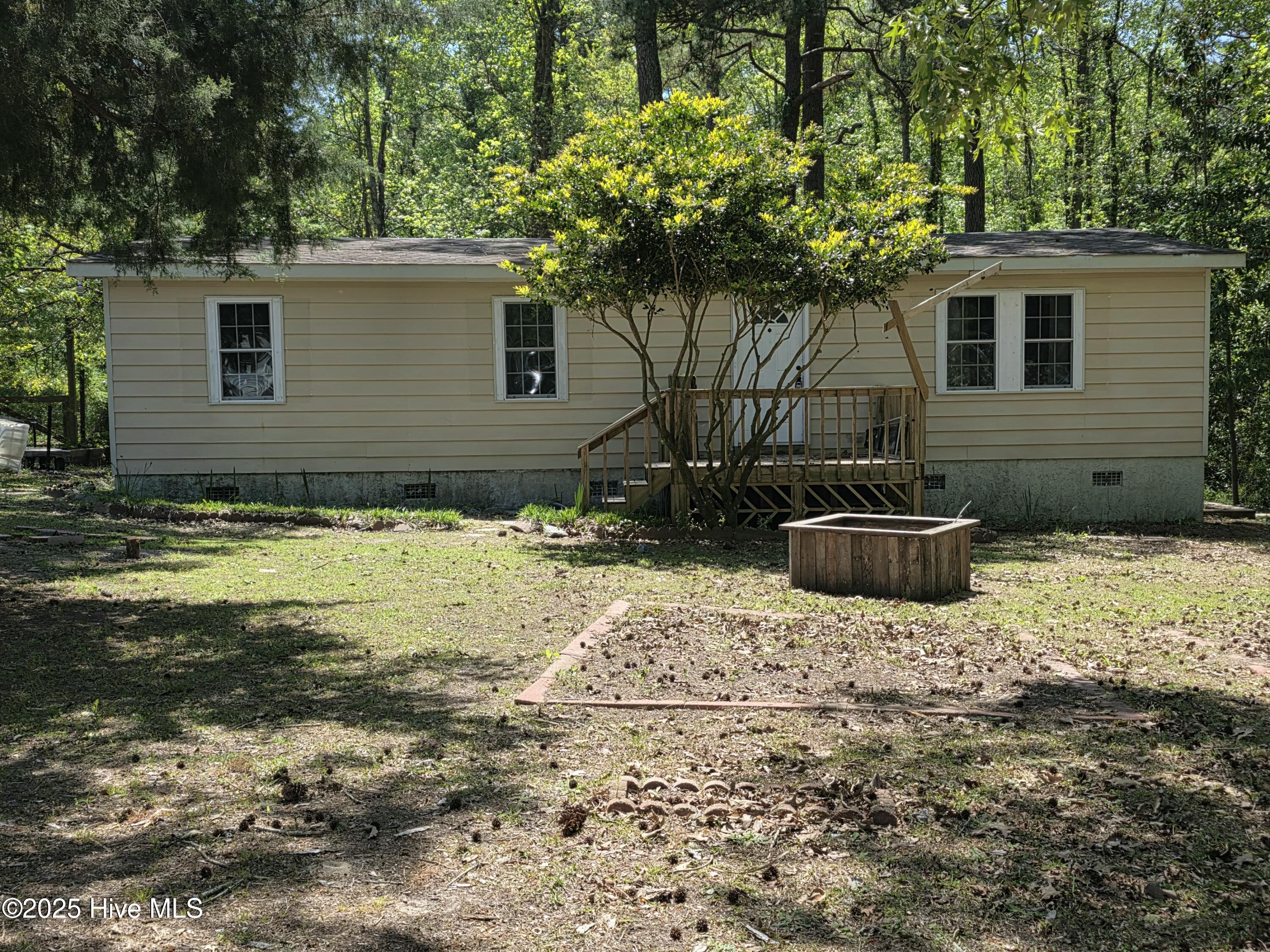 666 Bay Harbor Drive Property Photo 1