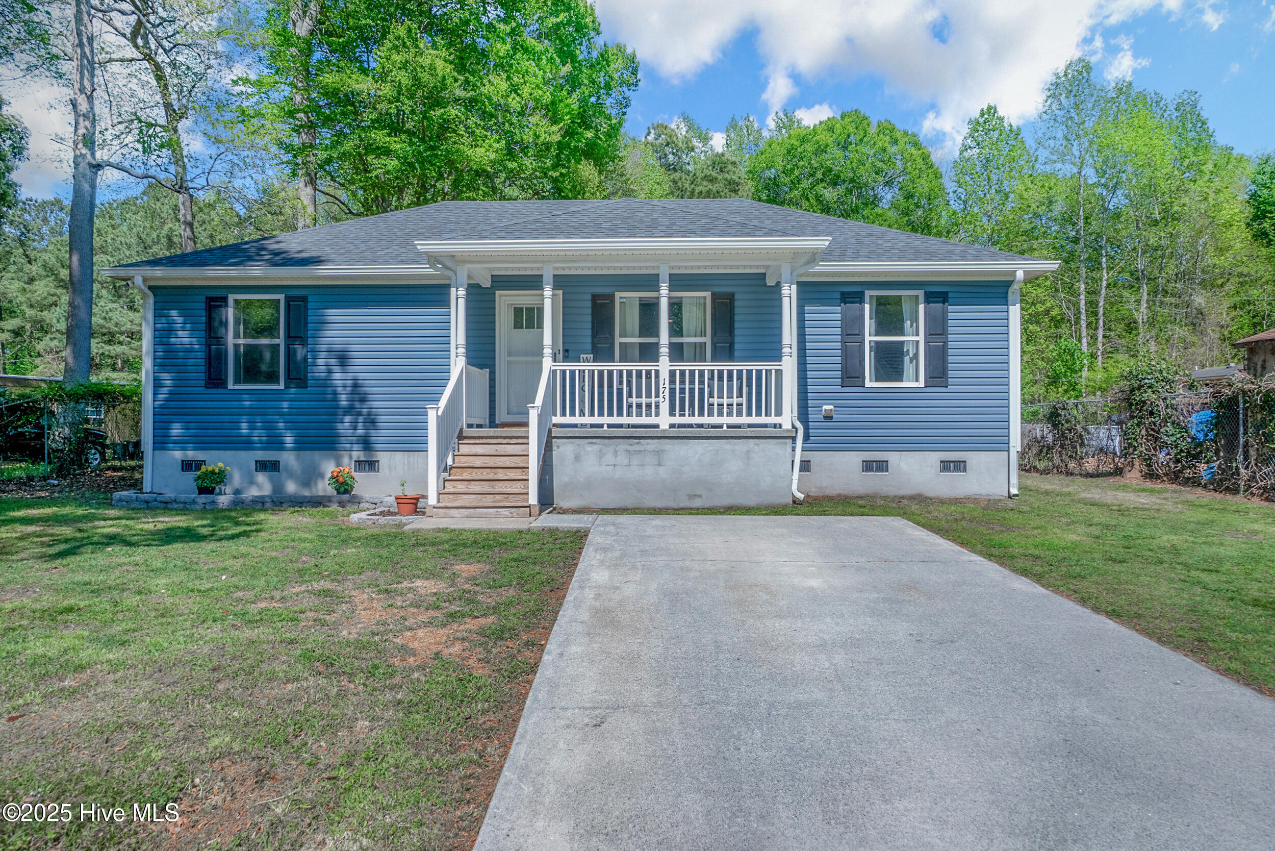175 Wedgewood Drive Property Photo