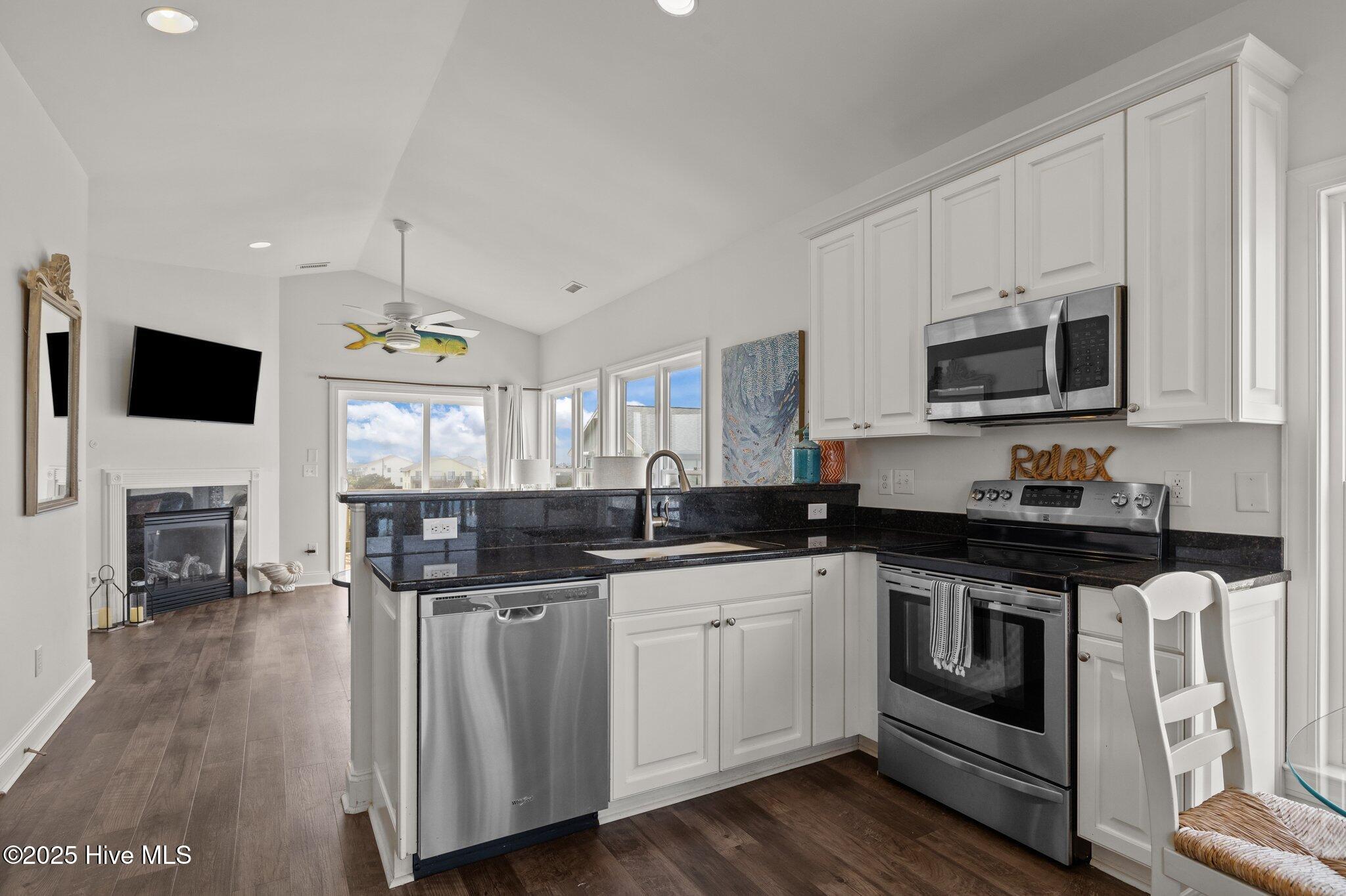 106 Willis Avenue A Property Photo 10