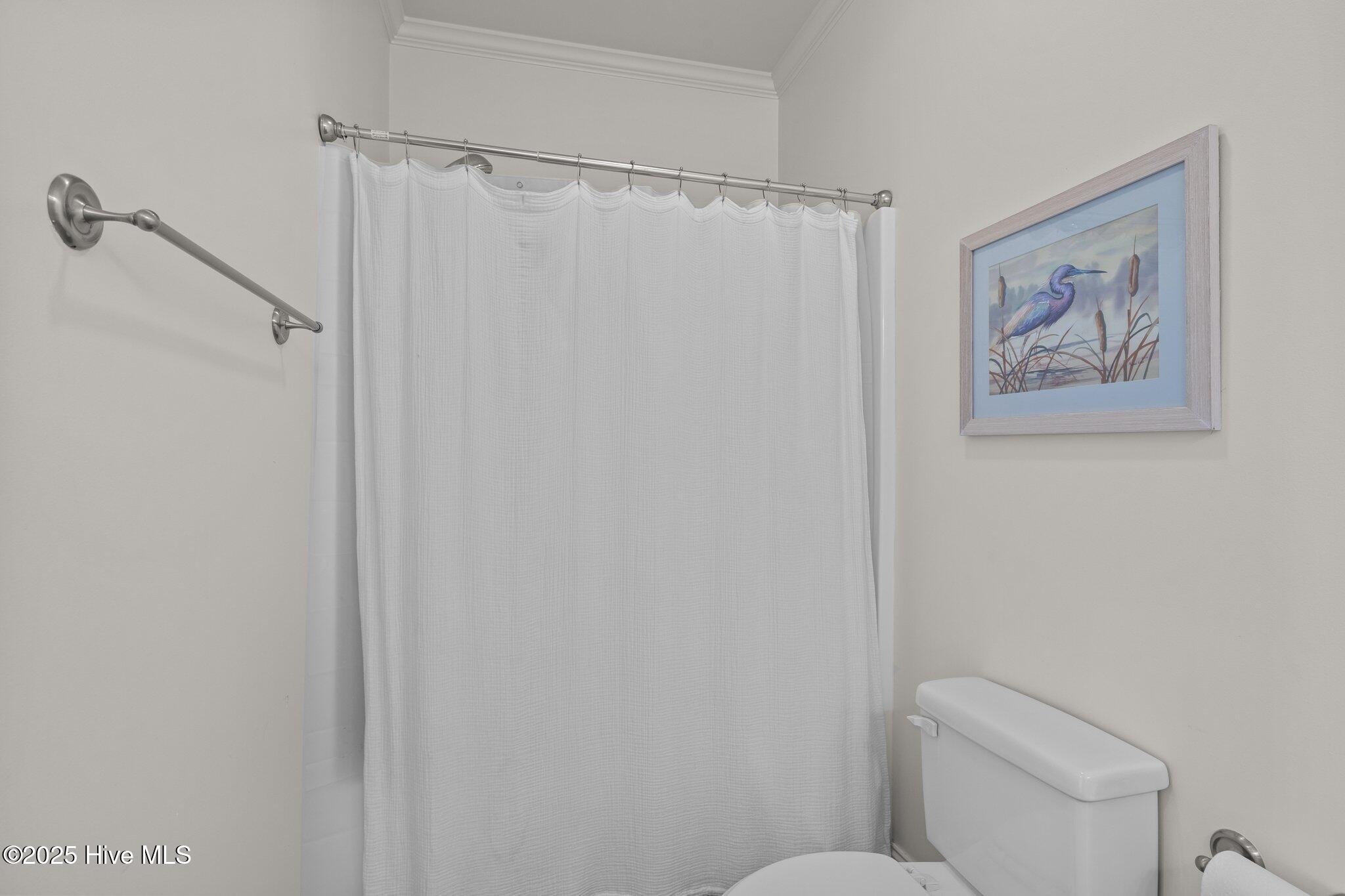 106 Willis Avenue A Property Photo 24