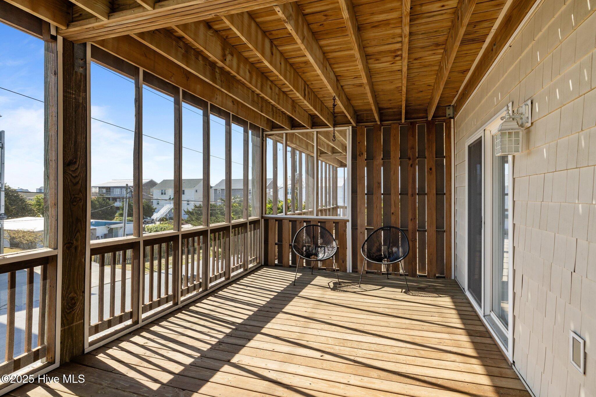 106 Willis Avenue A Property Photo 39