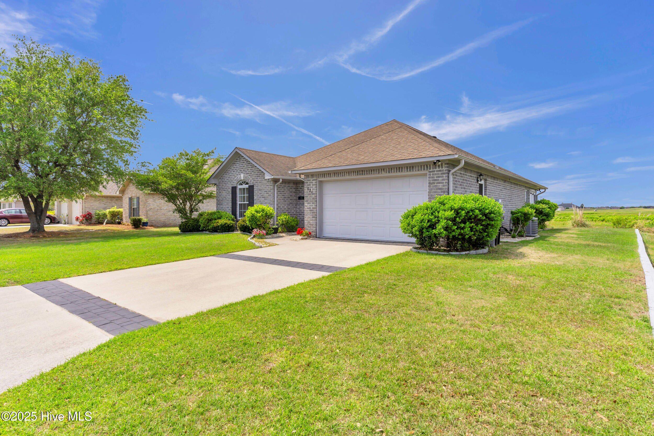 621 Castle Bay Drive Hampstead - 621 Castle Bay Drive 002 