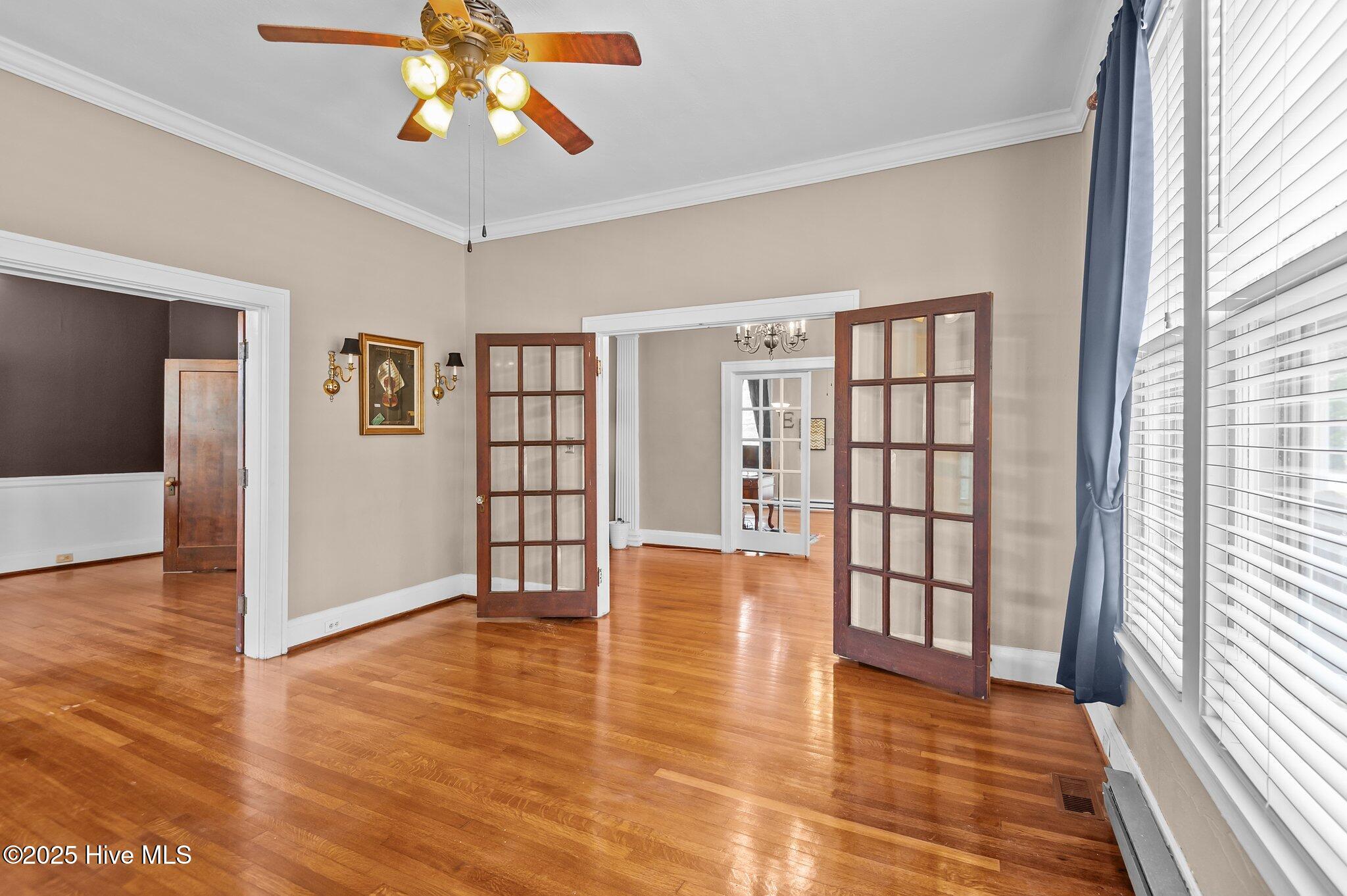 306 N Parker Street Property Photo 11