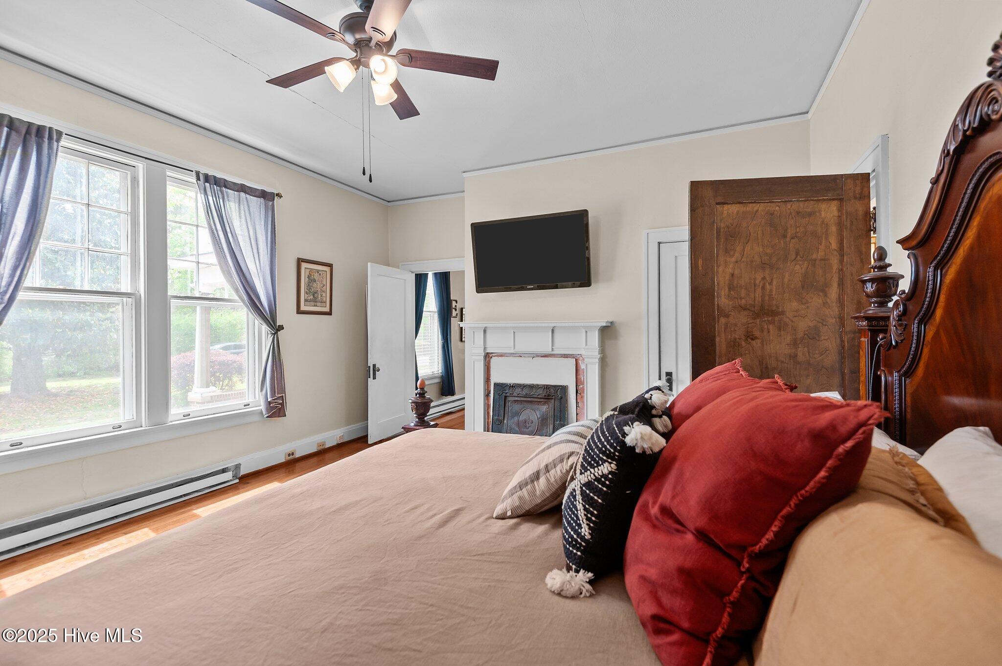 306 N Parker Street Property Photo 24