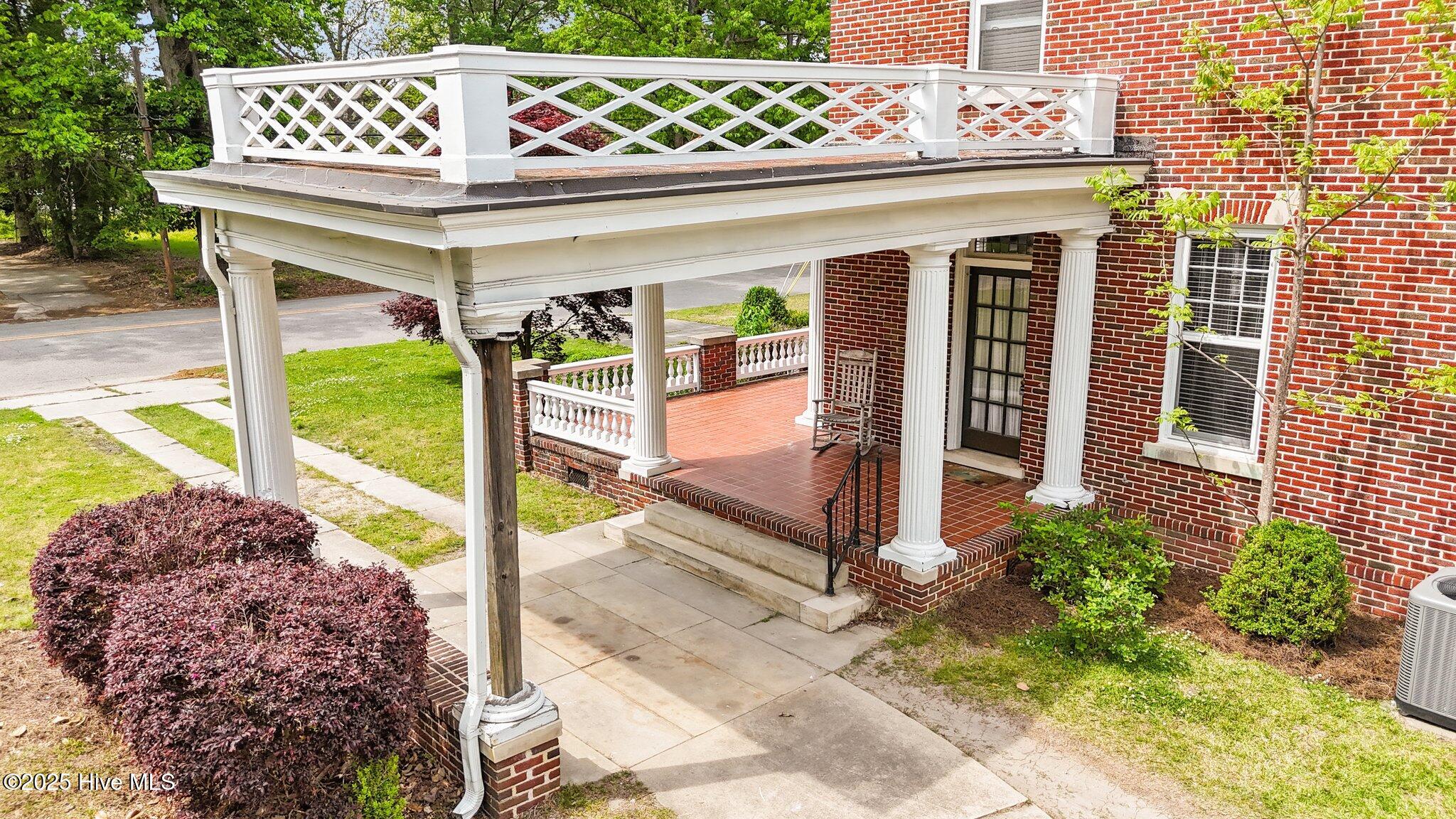 306 N Parker Street Property Photo 42
