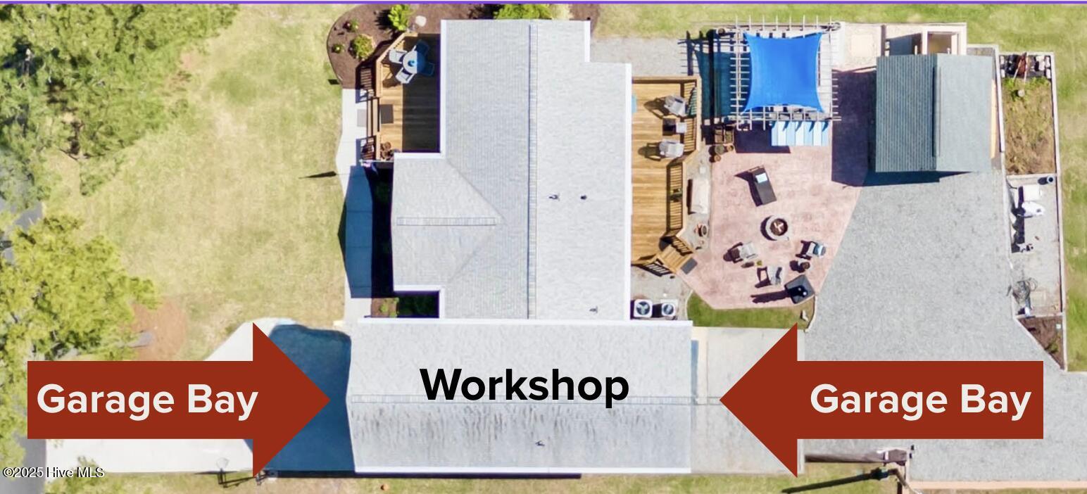 1990 Harbor Drive Property Photo 2