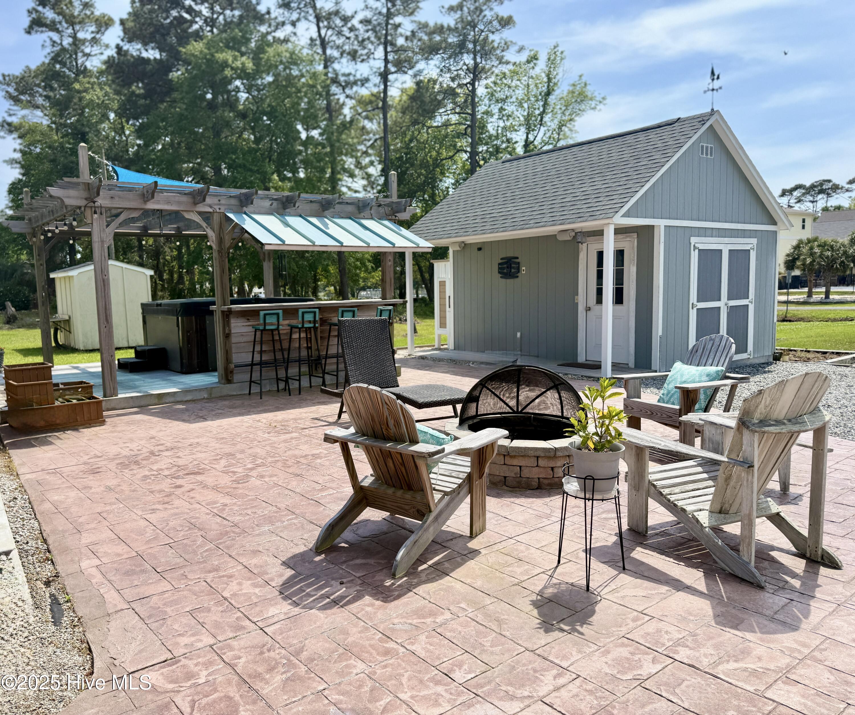 1990 Harbor Drive Property Photo 5