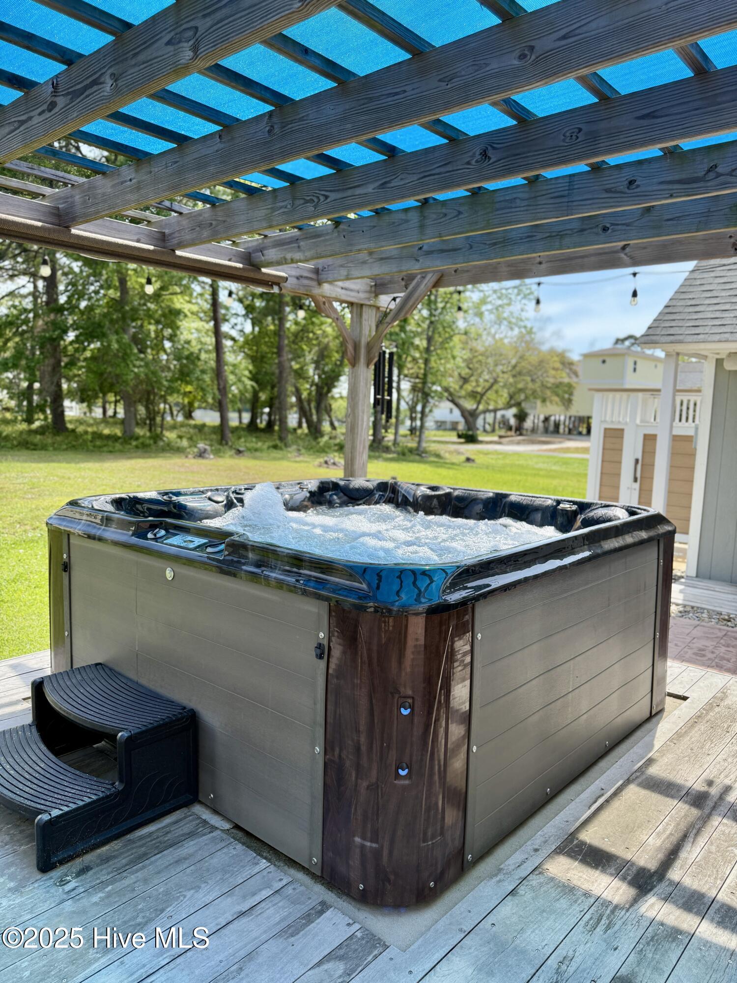 1990 Harbor Drive Property Photo 10