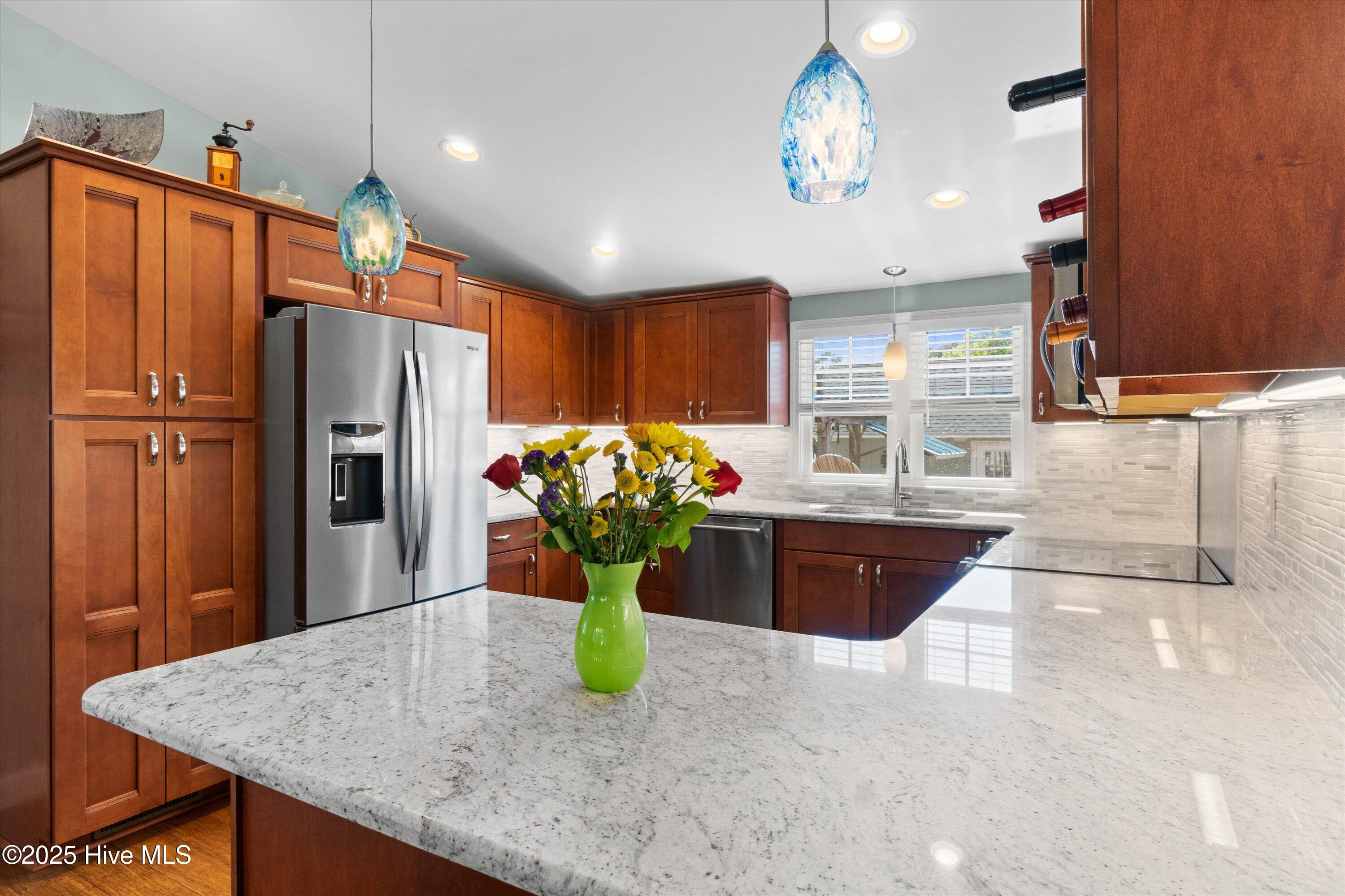 1990 Harbor Drive Property Photo 23