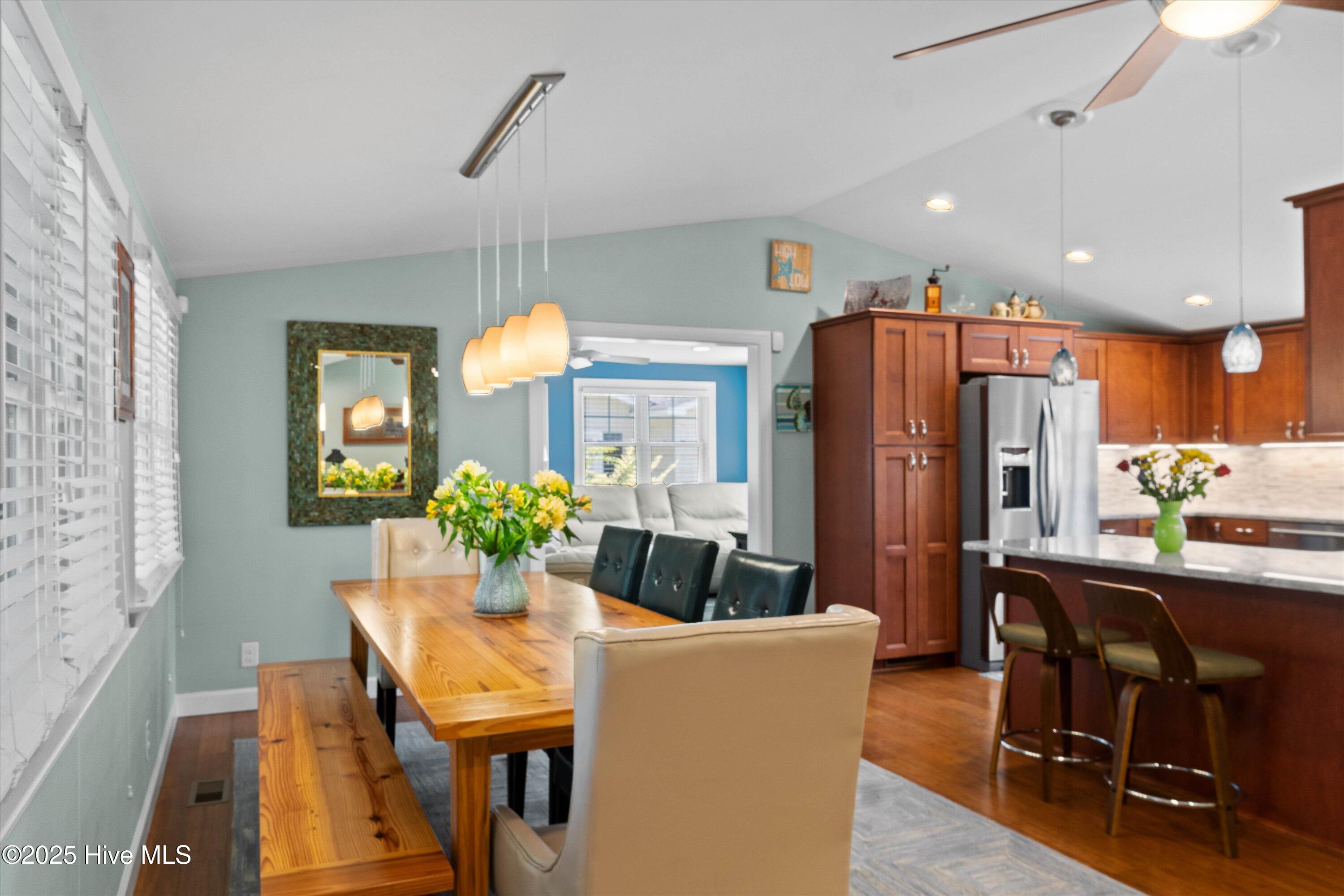 1990 Harbor Drive Property Photo 27