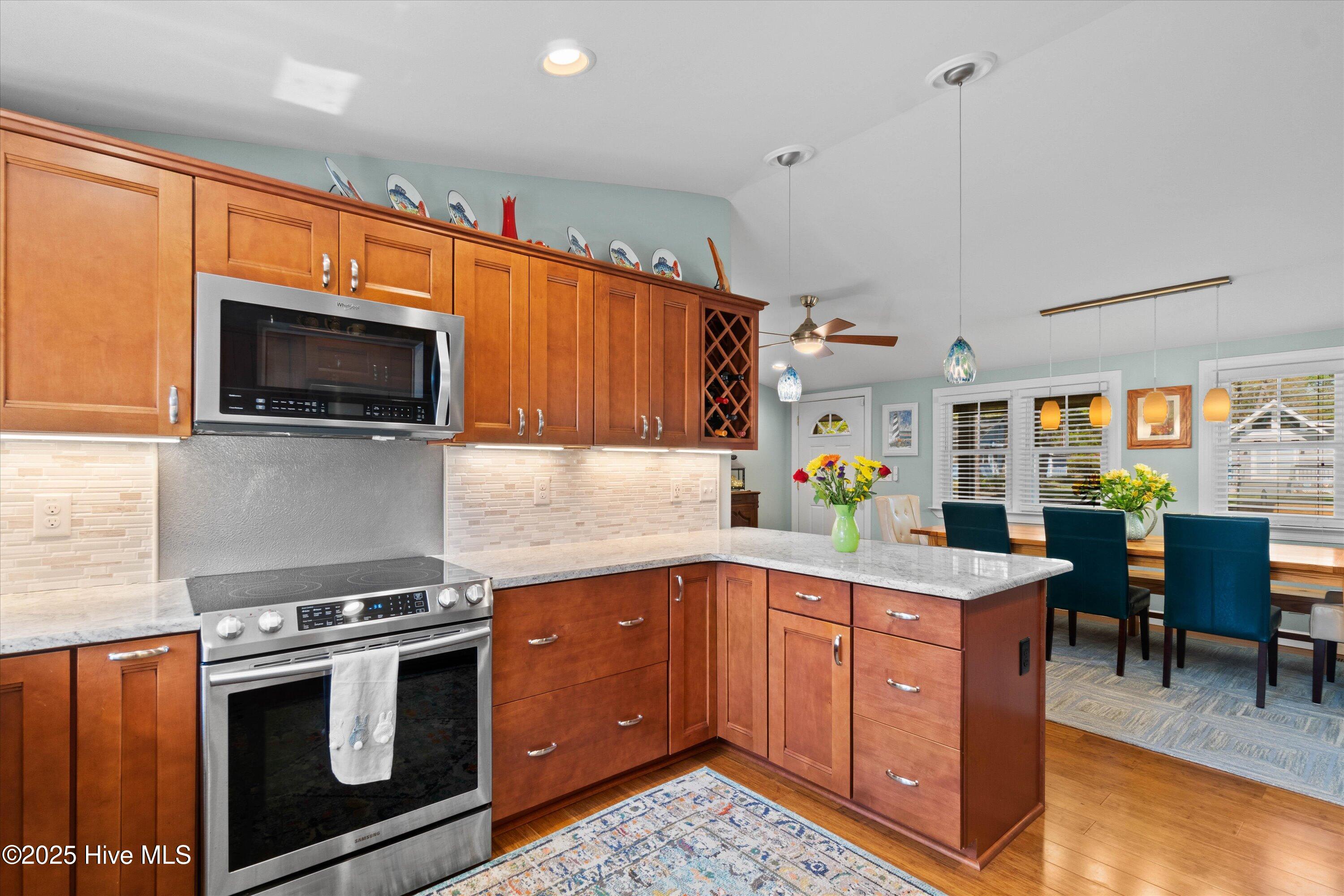 1990 Harbor Drive Property Photo 30