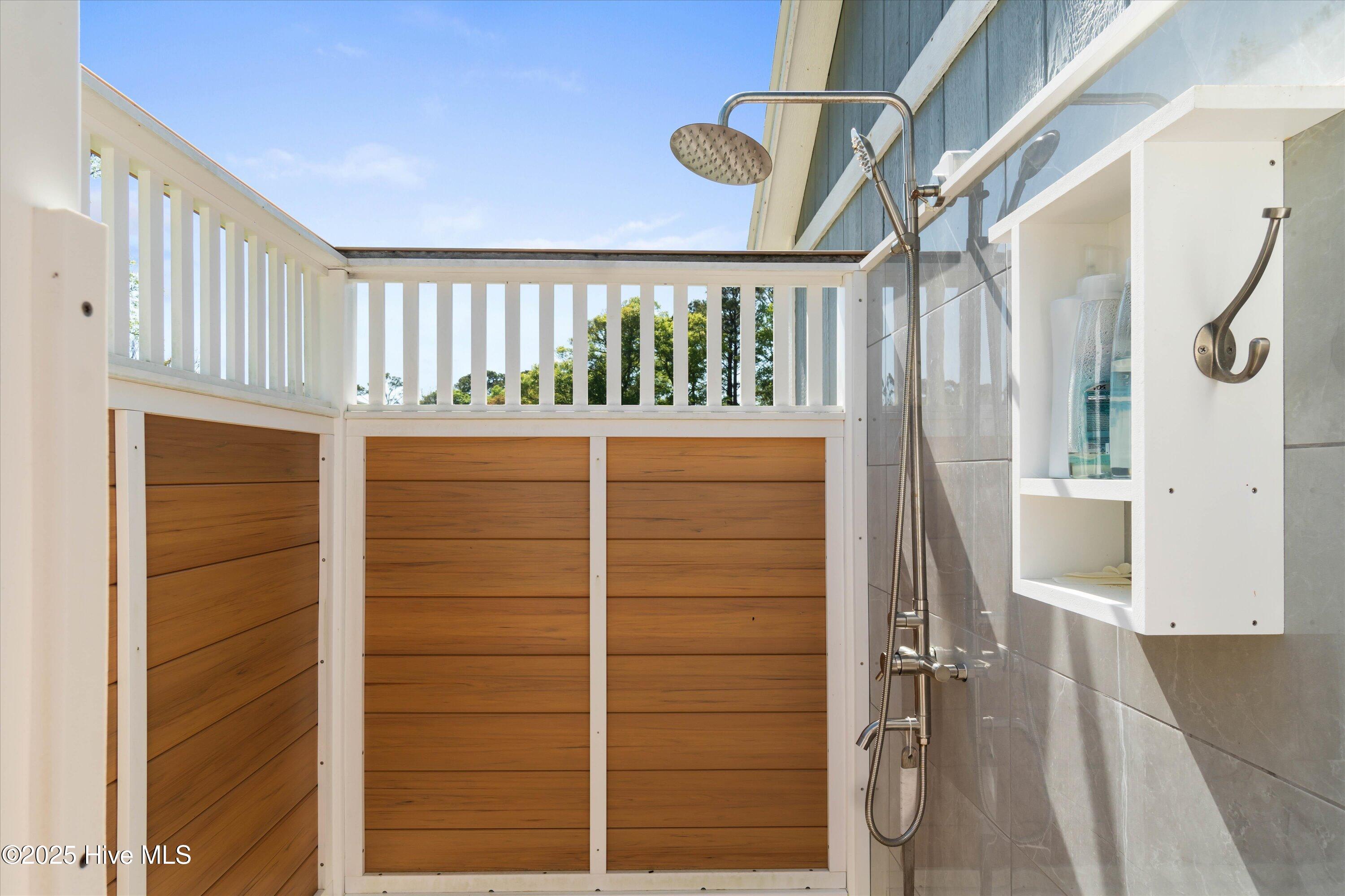 1990 Harbor Drive Property Photo 61