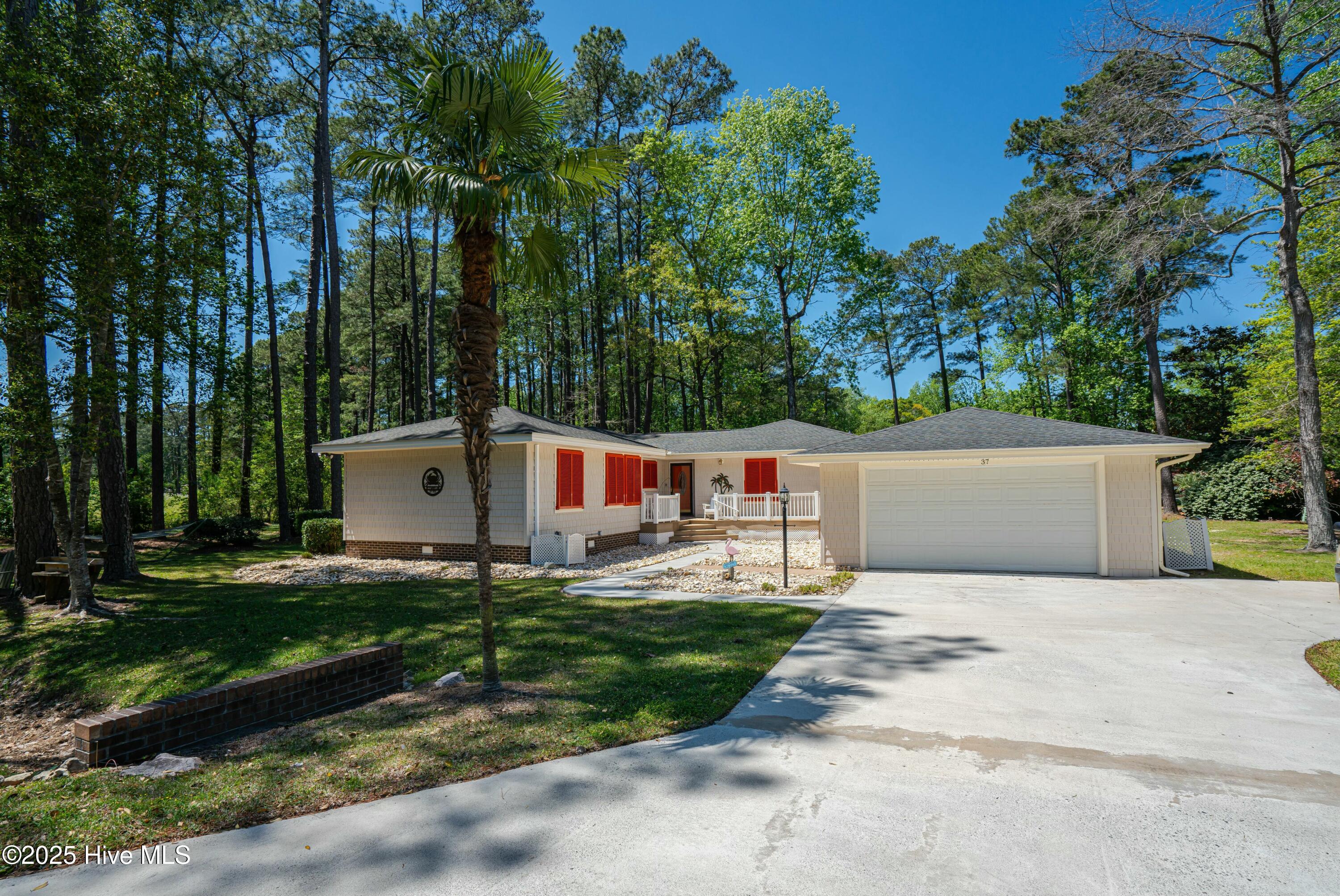 37 Carolina Shores Parkway Property Photo 1