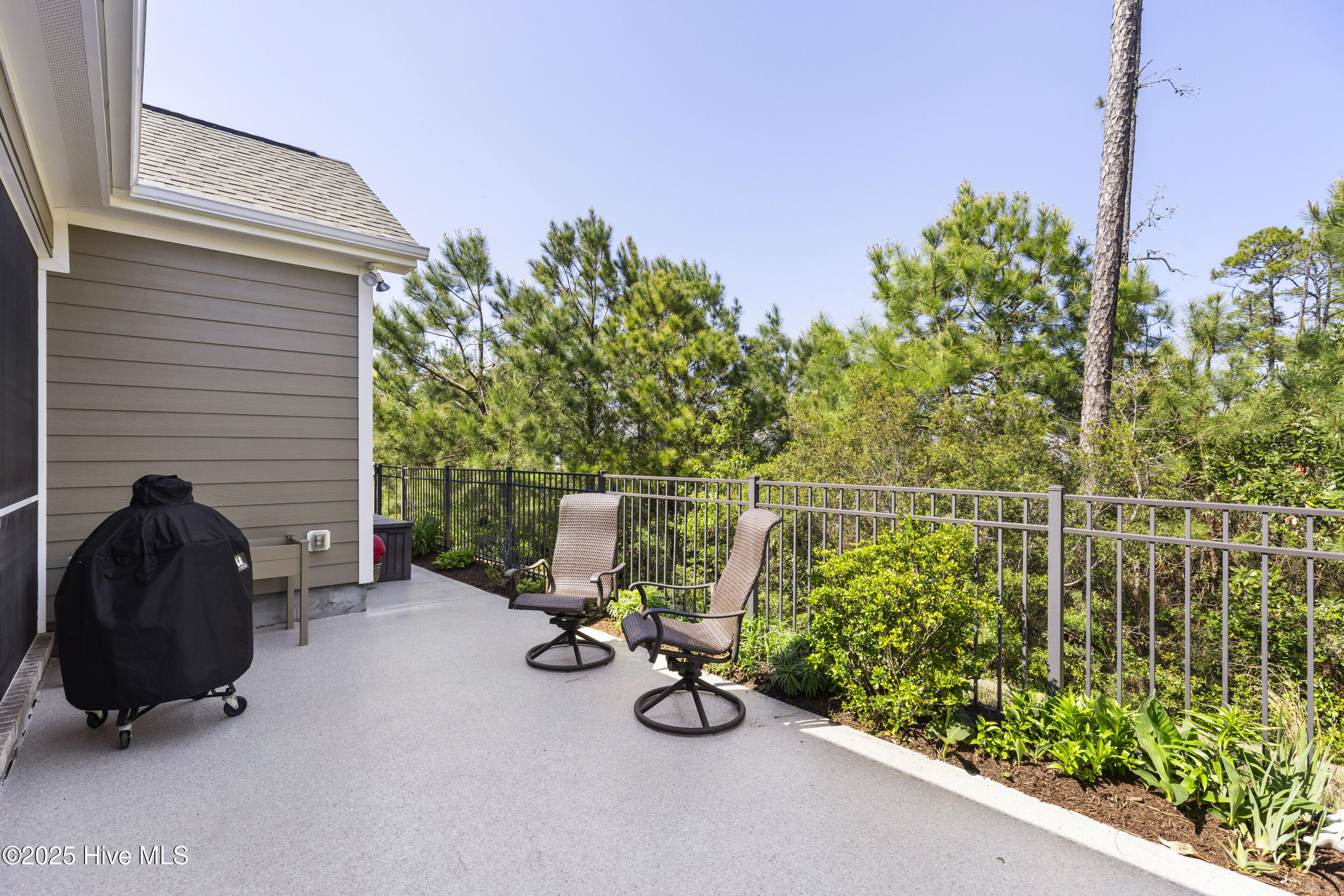 1443 Ellsworth Drive Property Photo 37