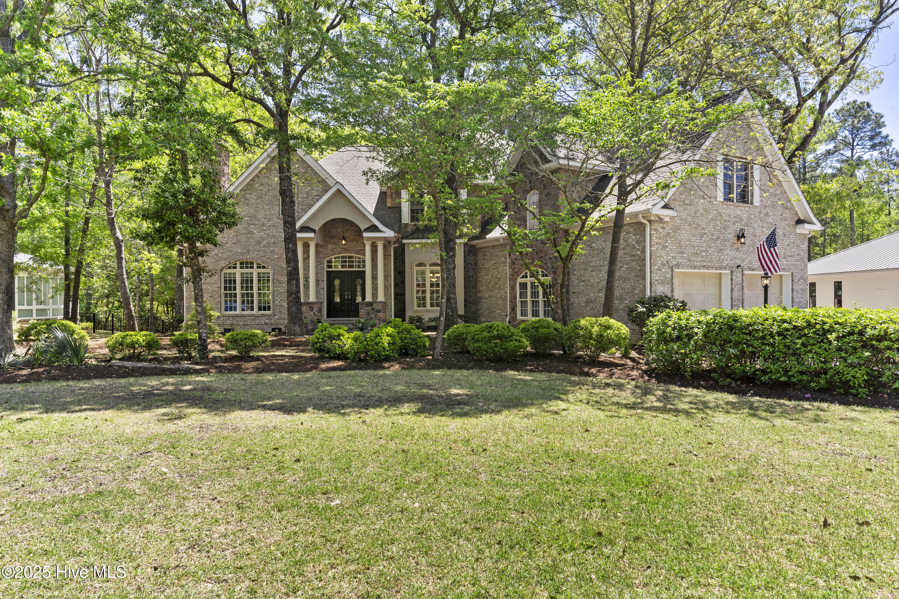 1626 Amberwood Drive Property Photo