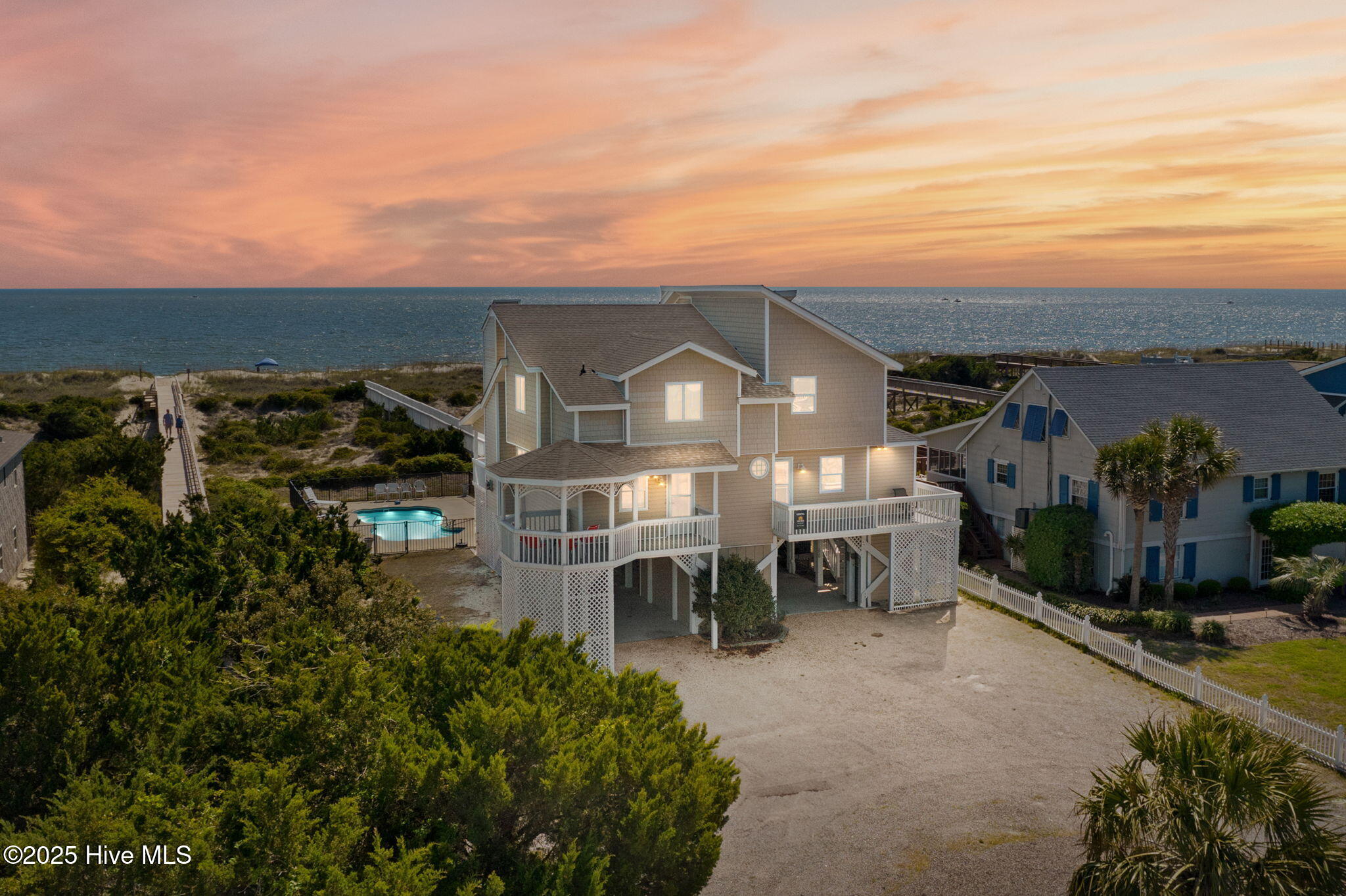 601 Caswell Beach Road Property Photo