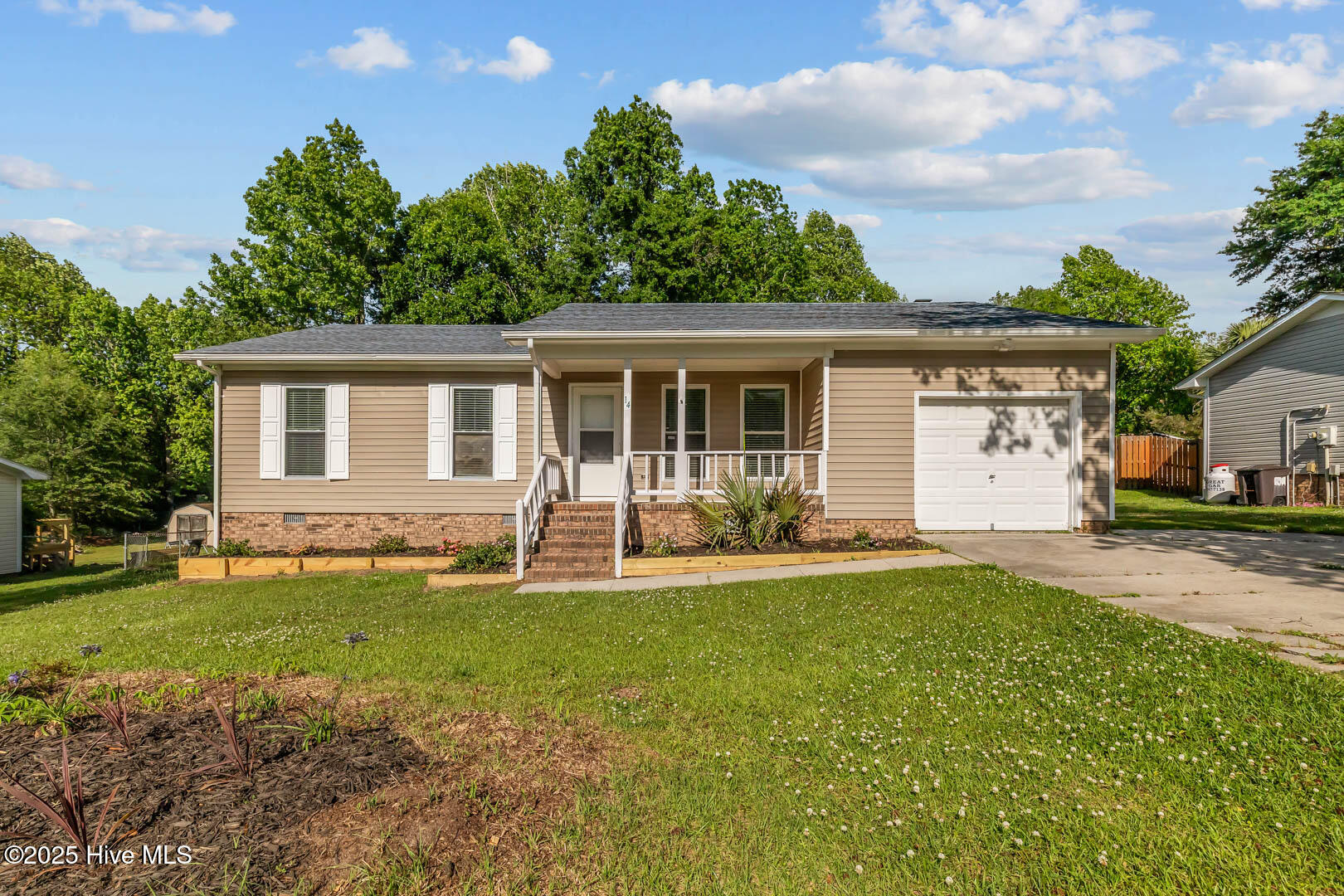 14 Cherokee Drive Property Photo
