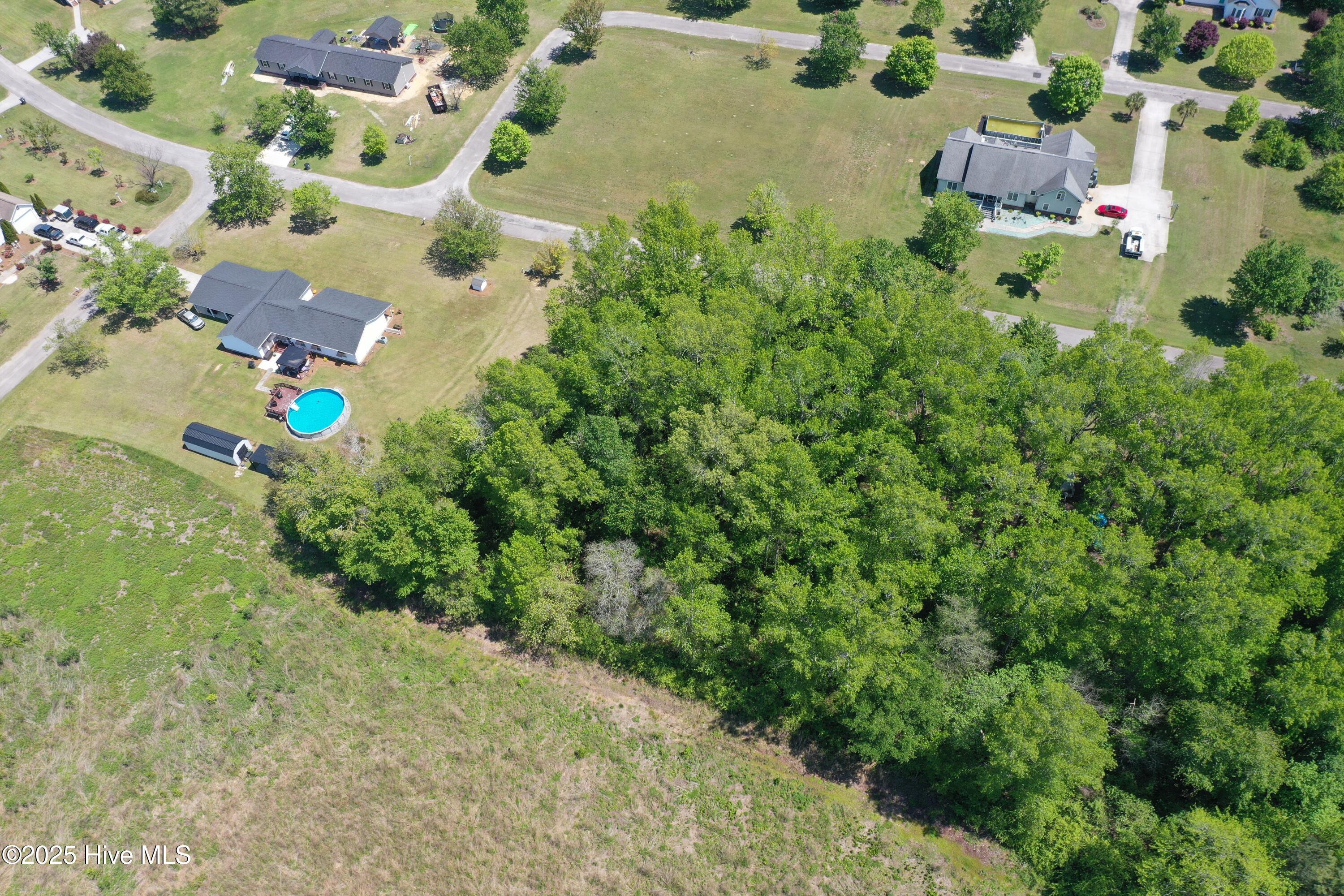 128 Maple Drive Property Photo 6