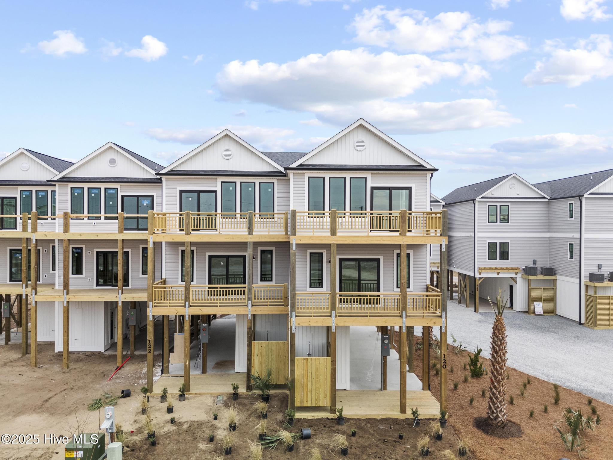 765 N Topsail Drive Property Photo
