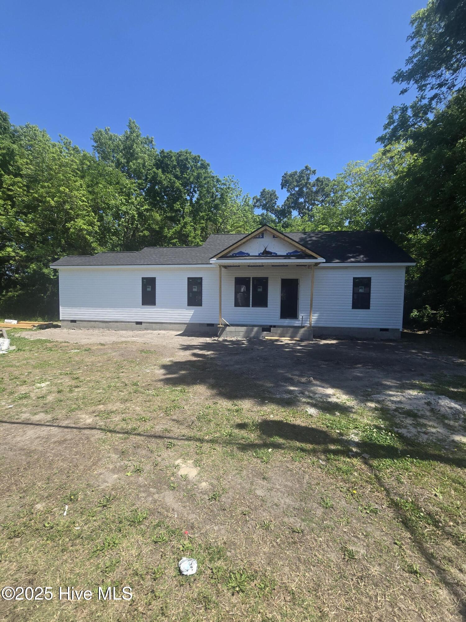 110 E Bridges Street Property Photo