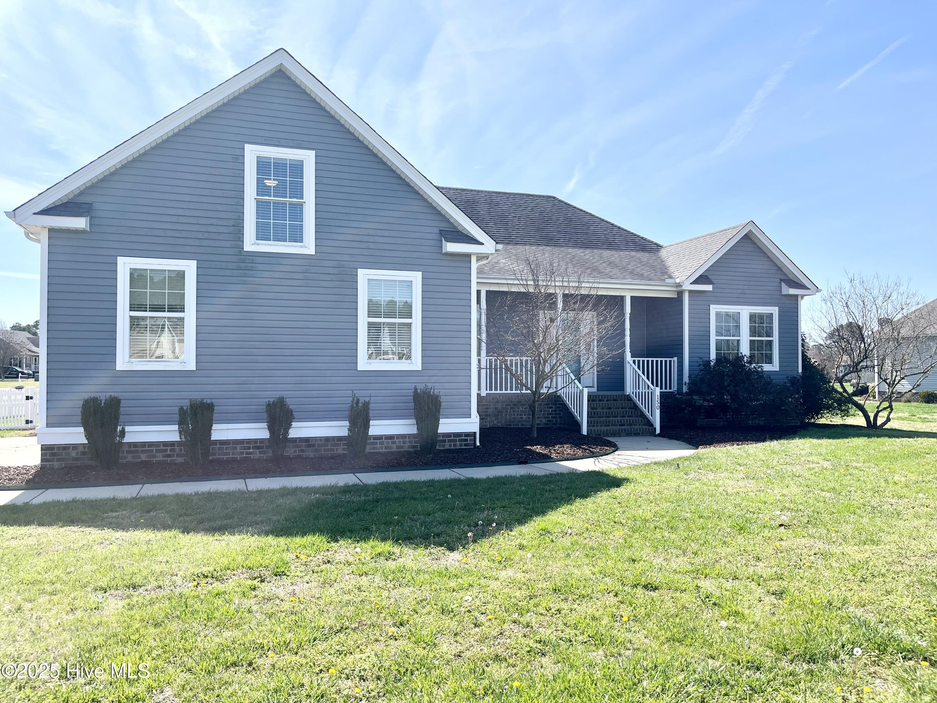 150 Travis Boulevard Property Photo