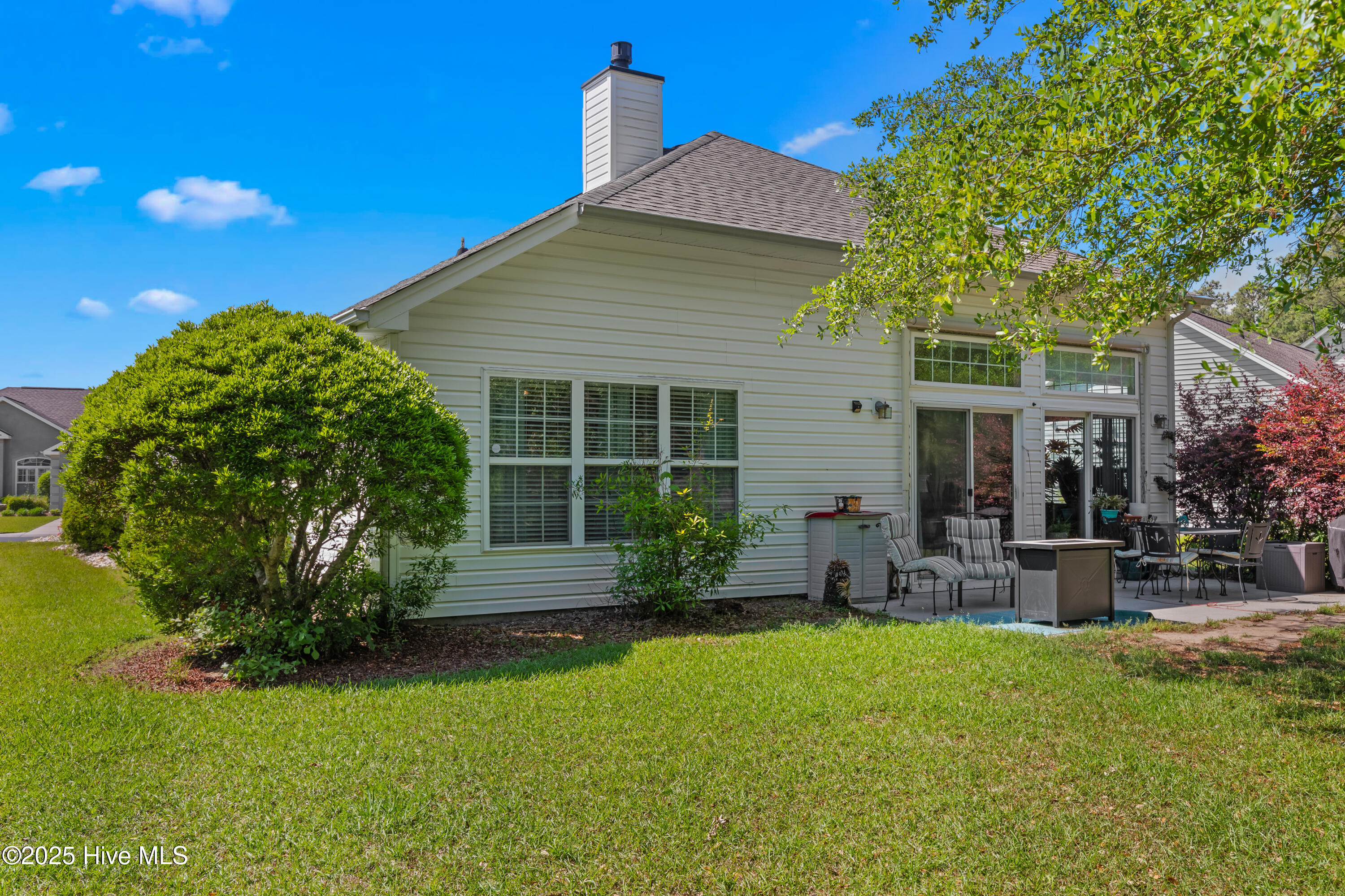 915 Corn Planters Circle Property Photo 4