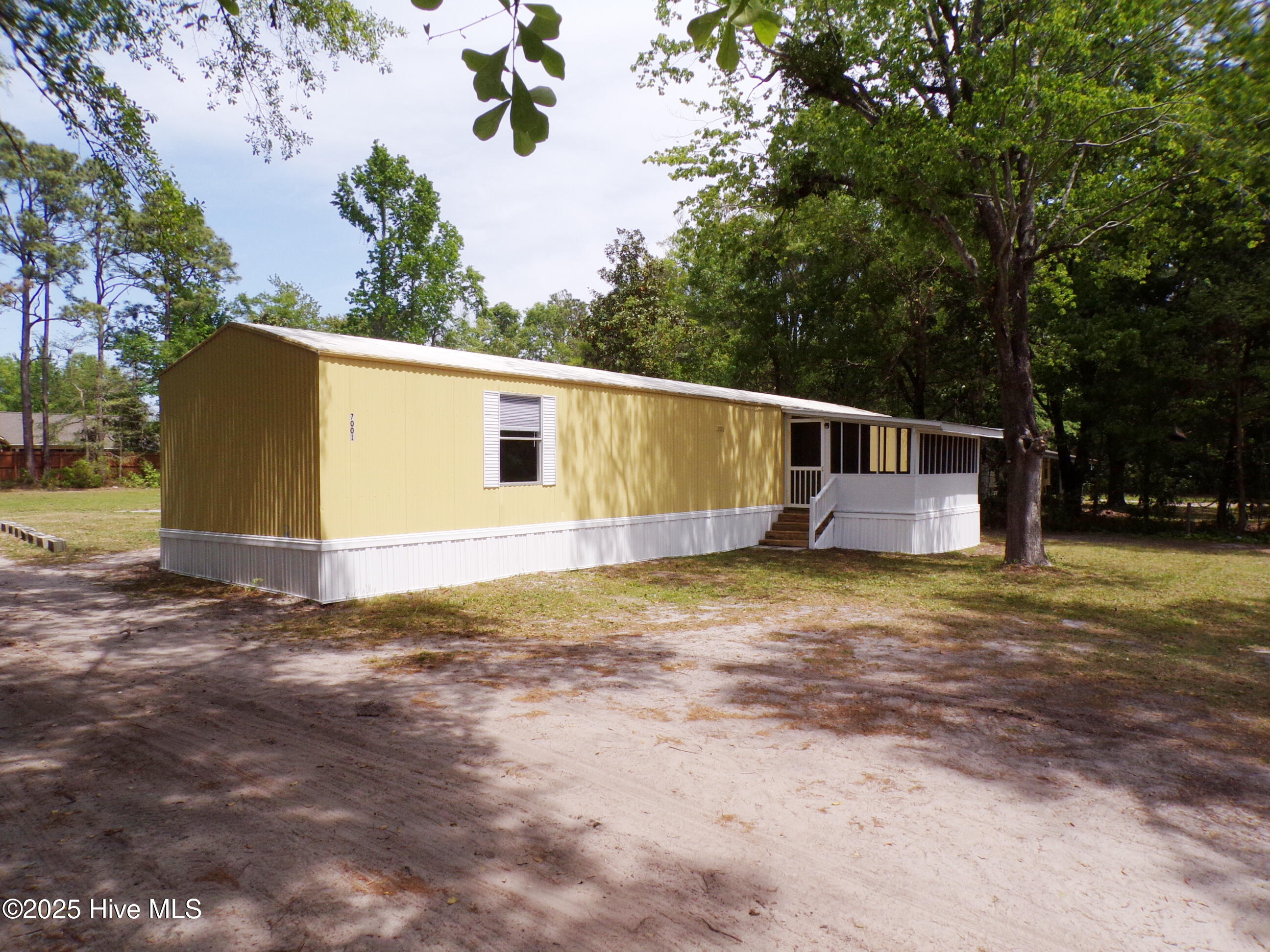 7001 Murrayville Road Property Photo