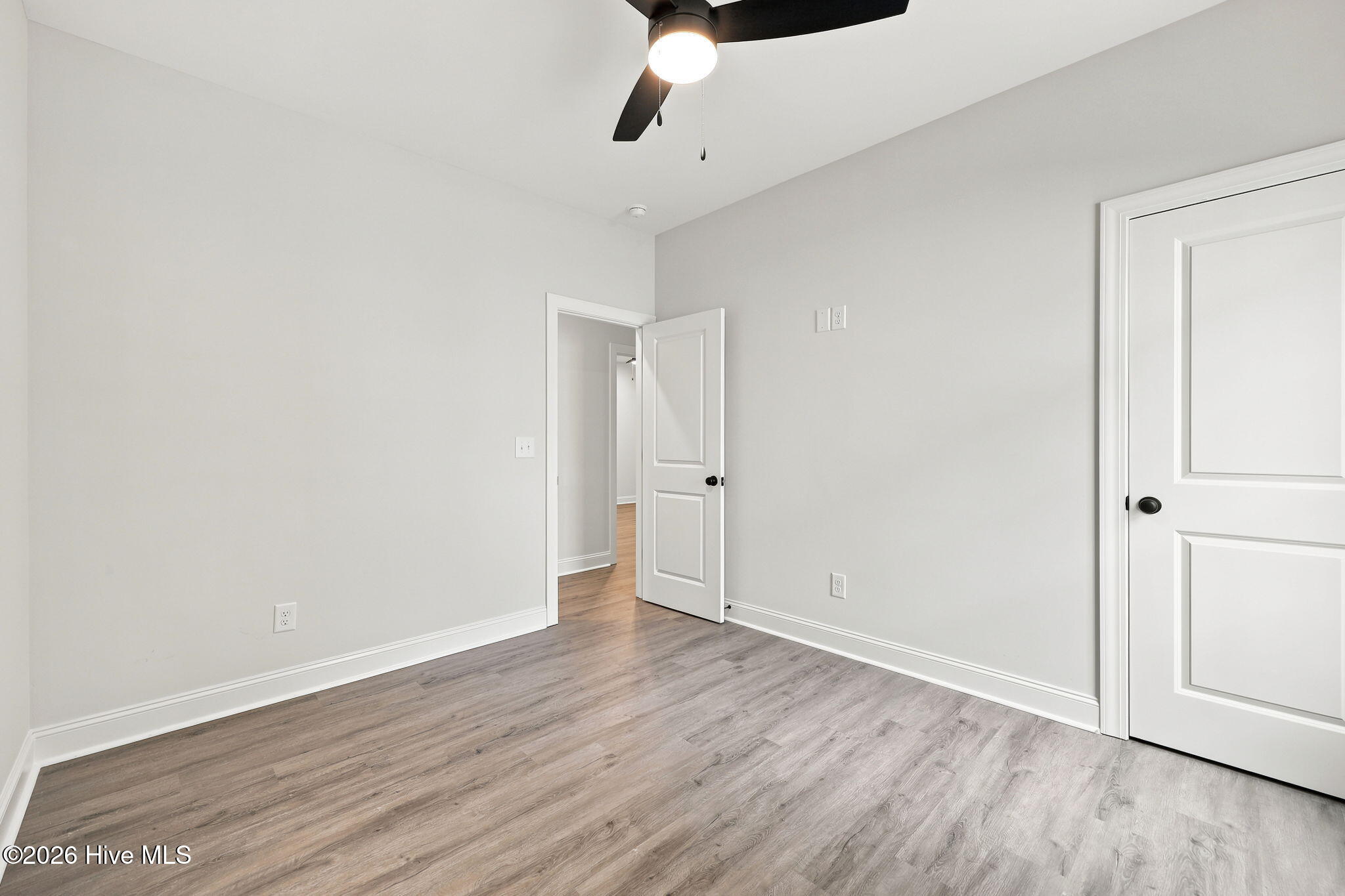 2020 Dartford Drive B Property Photo 23