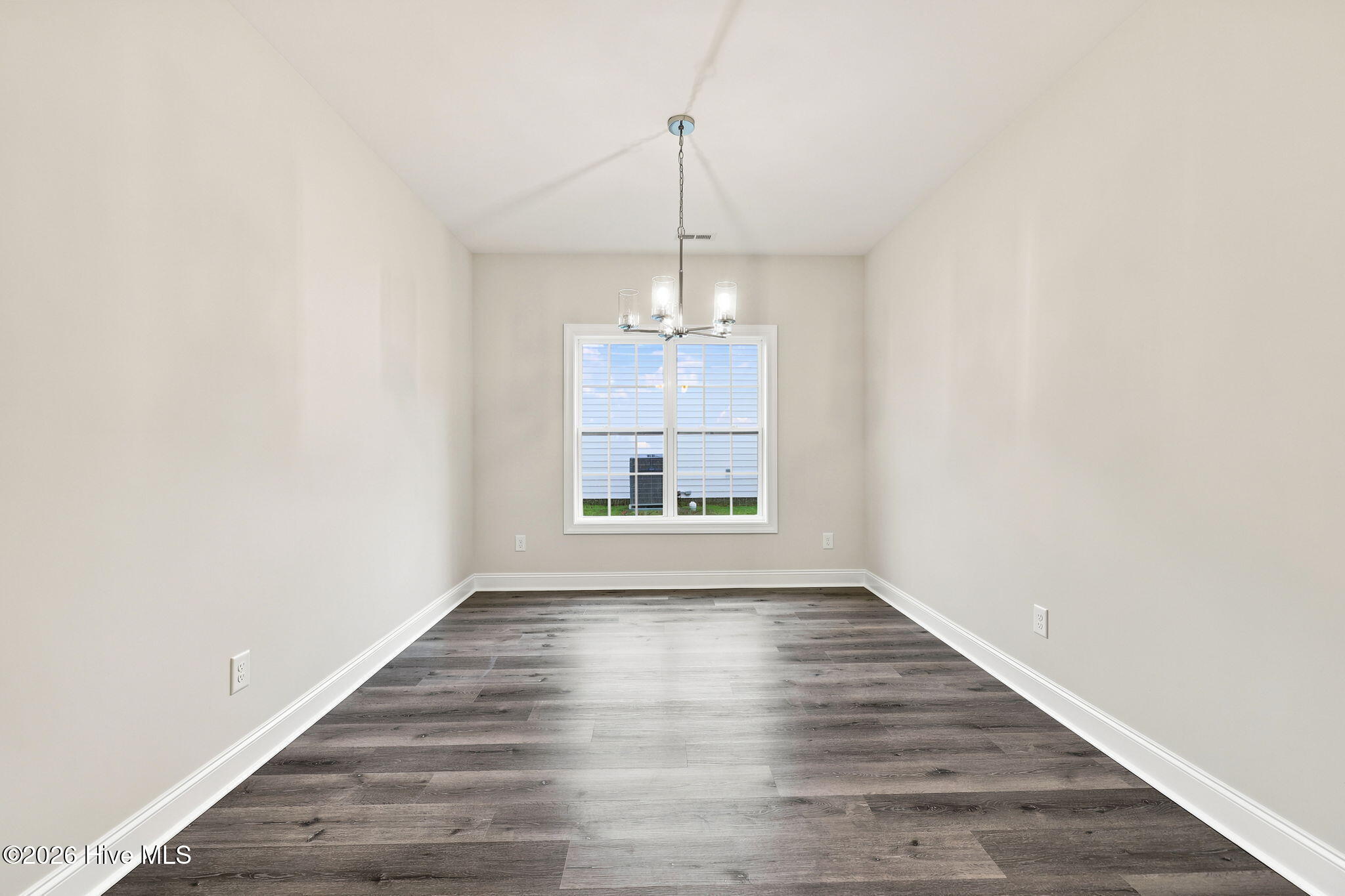 2020 Dartford Drive A Property Photo 8
